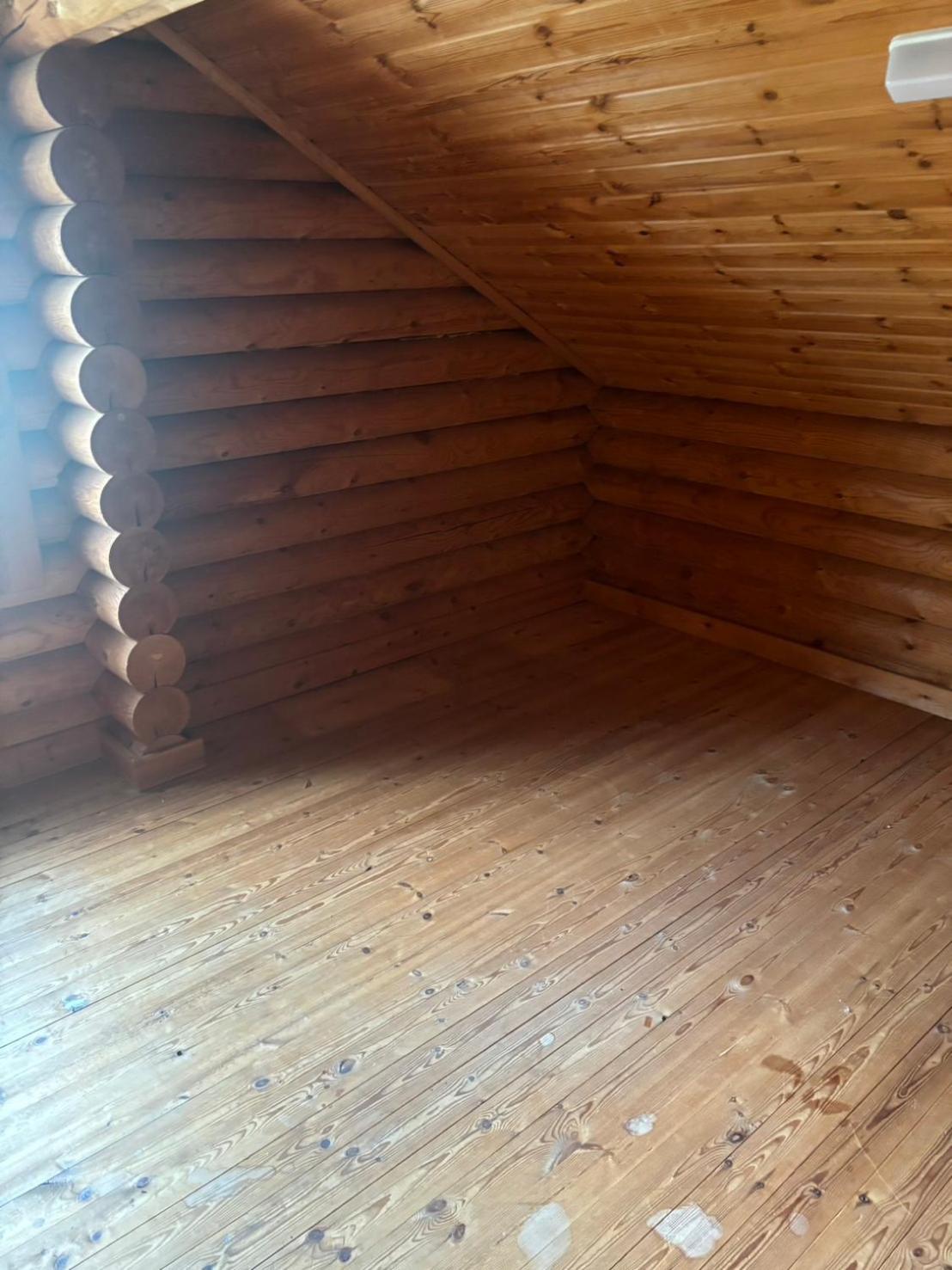 Three-Bedroom Chalet photo 2