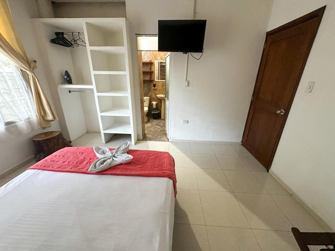 Large Double Room photo 1