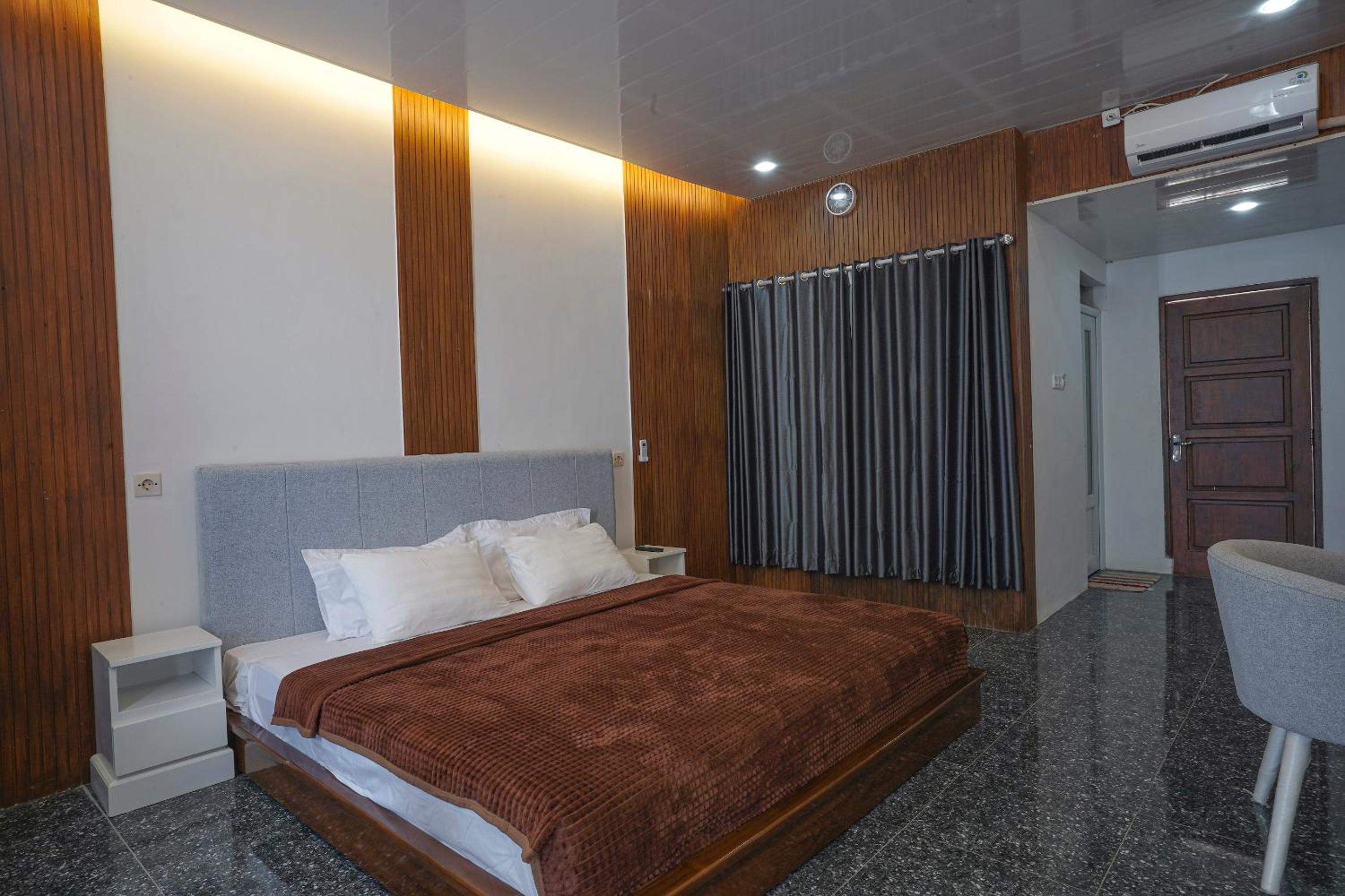 Superior Villa photo 1