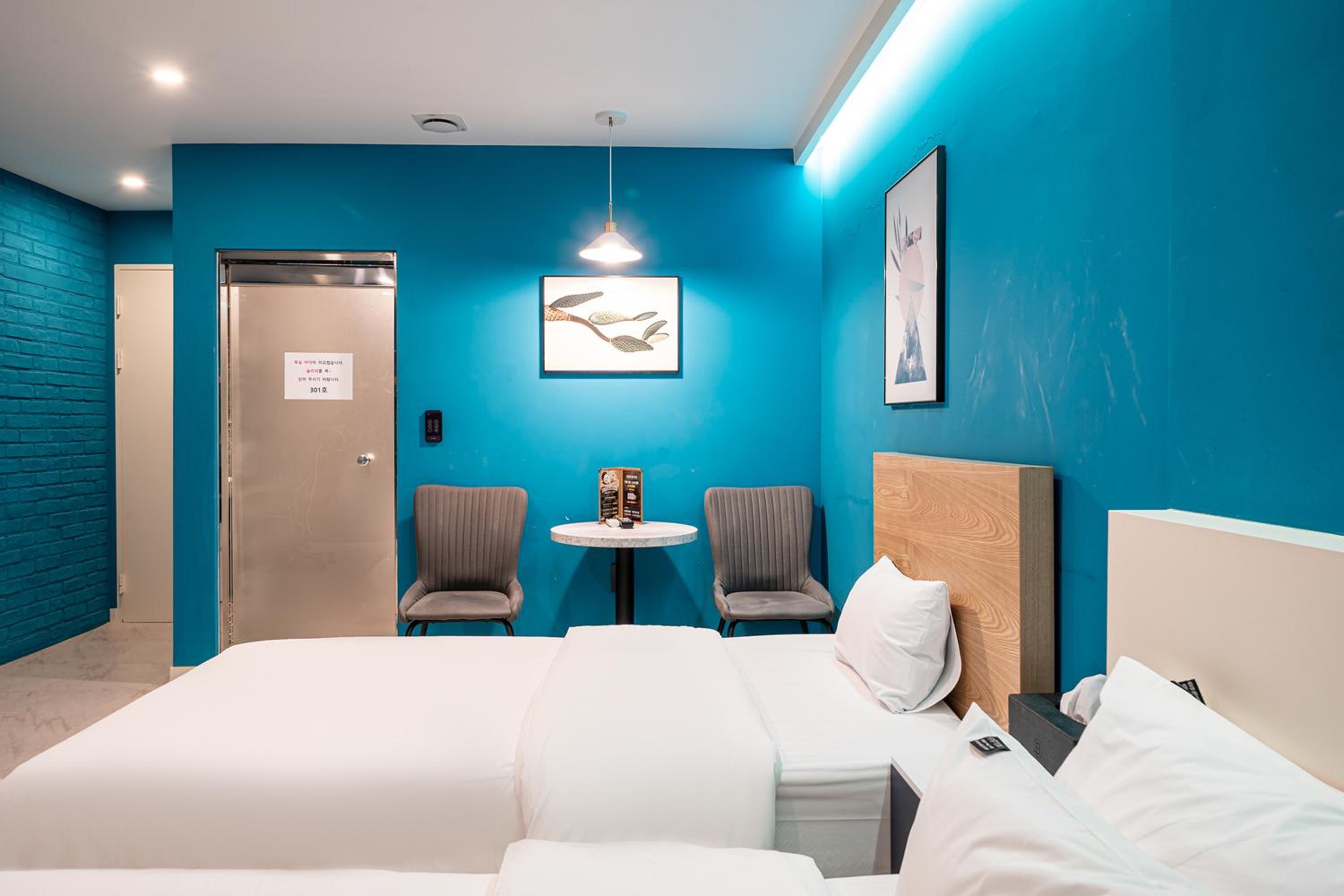 Deluxe Twin Room - Photo 2