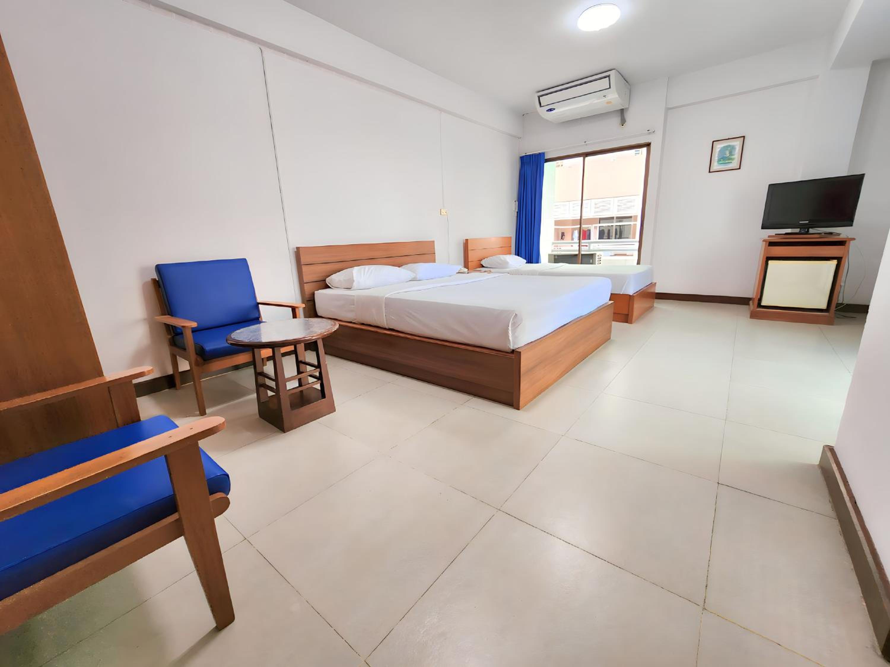 Triple Room photo 2