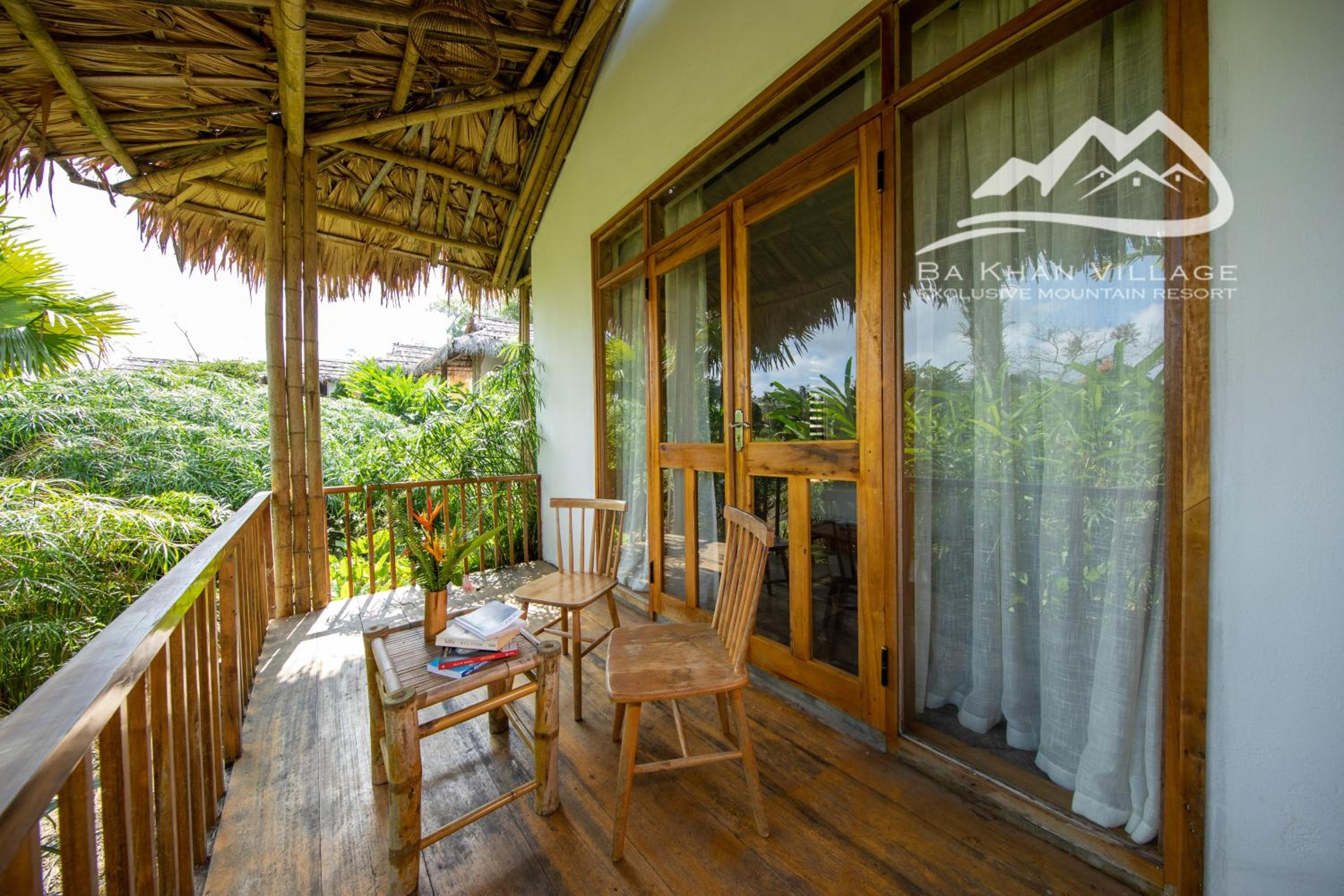 Bungalow with Garden View photo 2