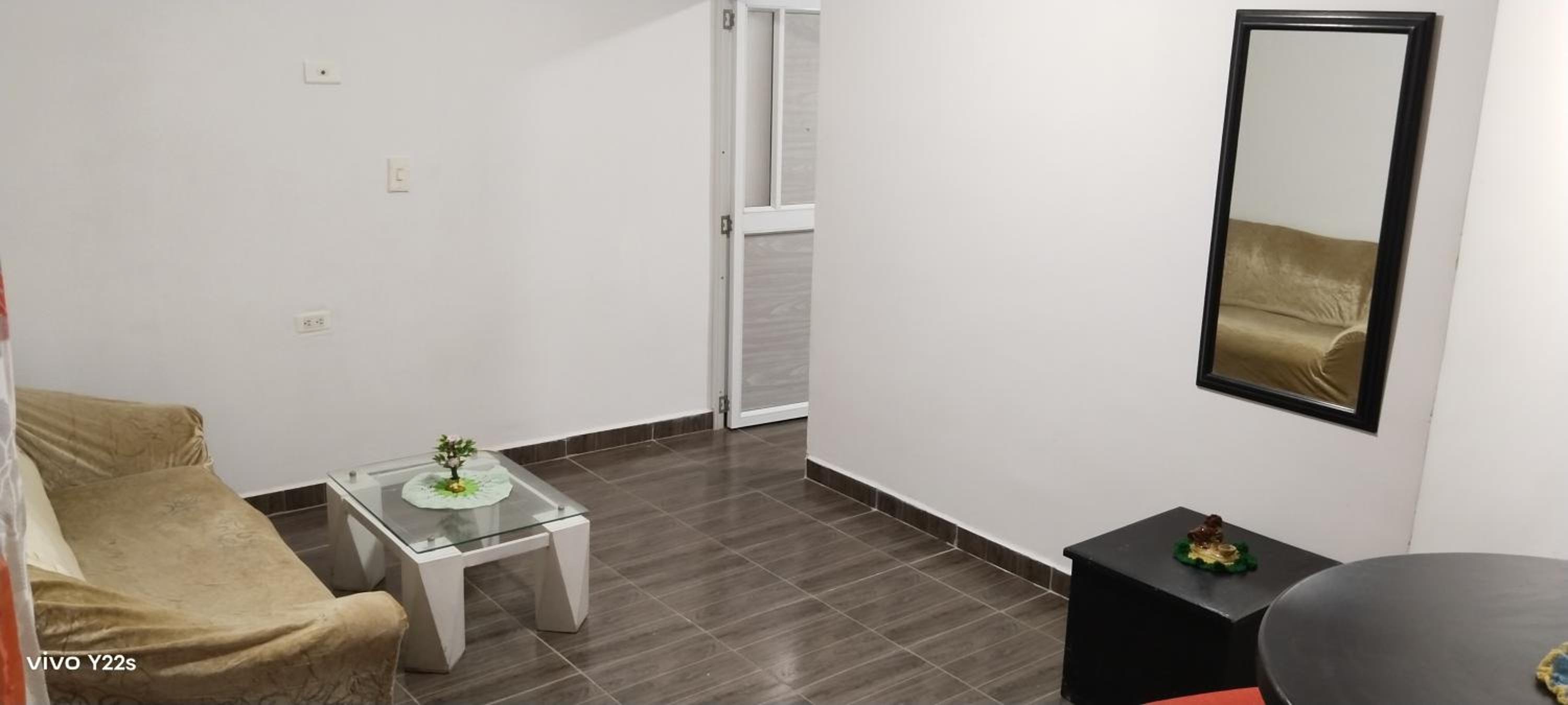 One-Bedroom Apartment photo 3
