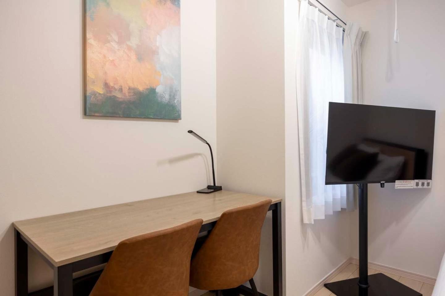 One-Bedroom Apartment photo 2