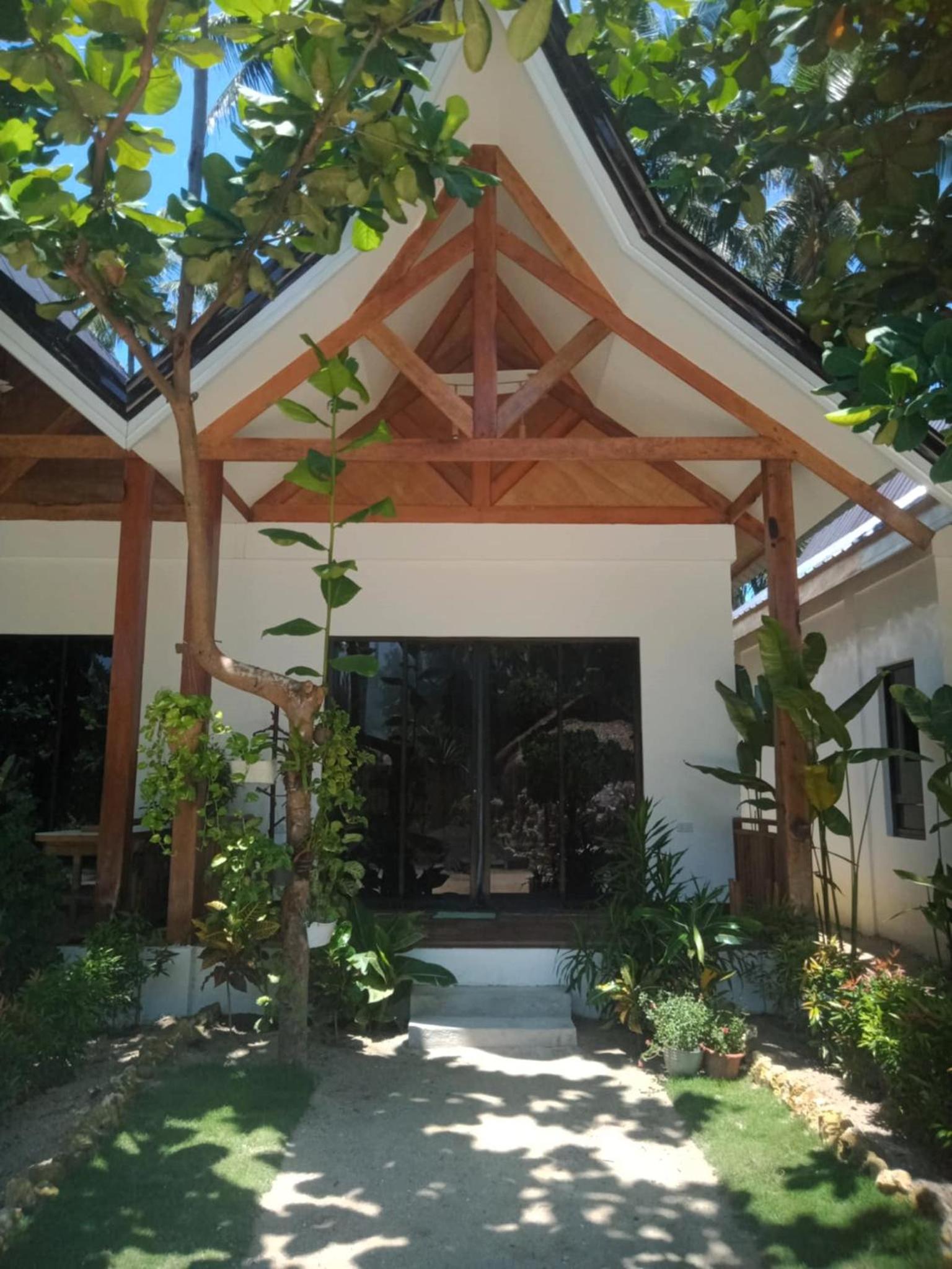 Villa photo 2