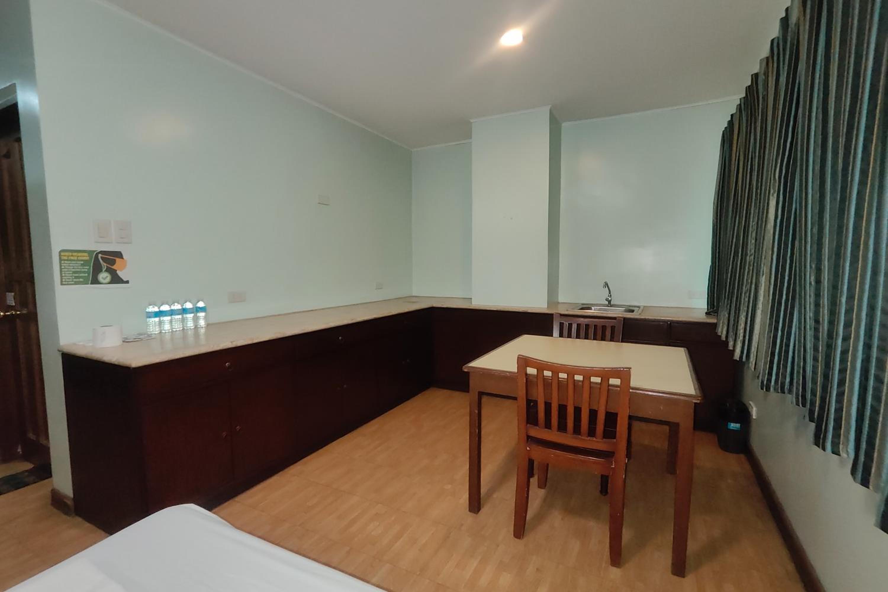 Family Room - Photo 5