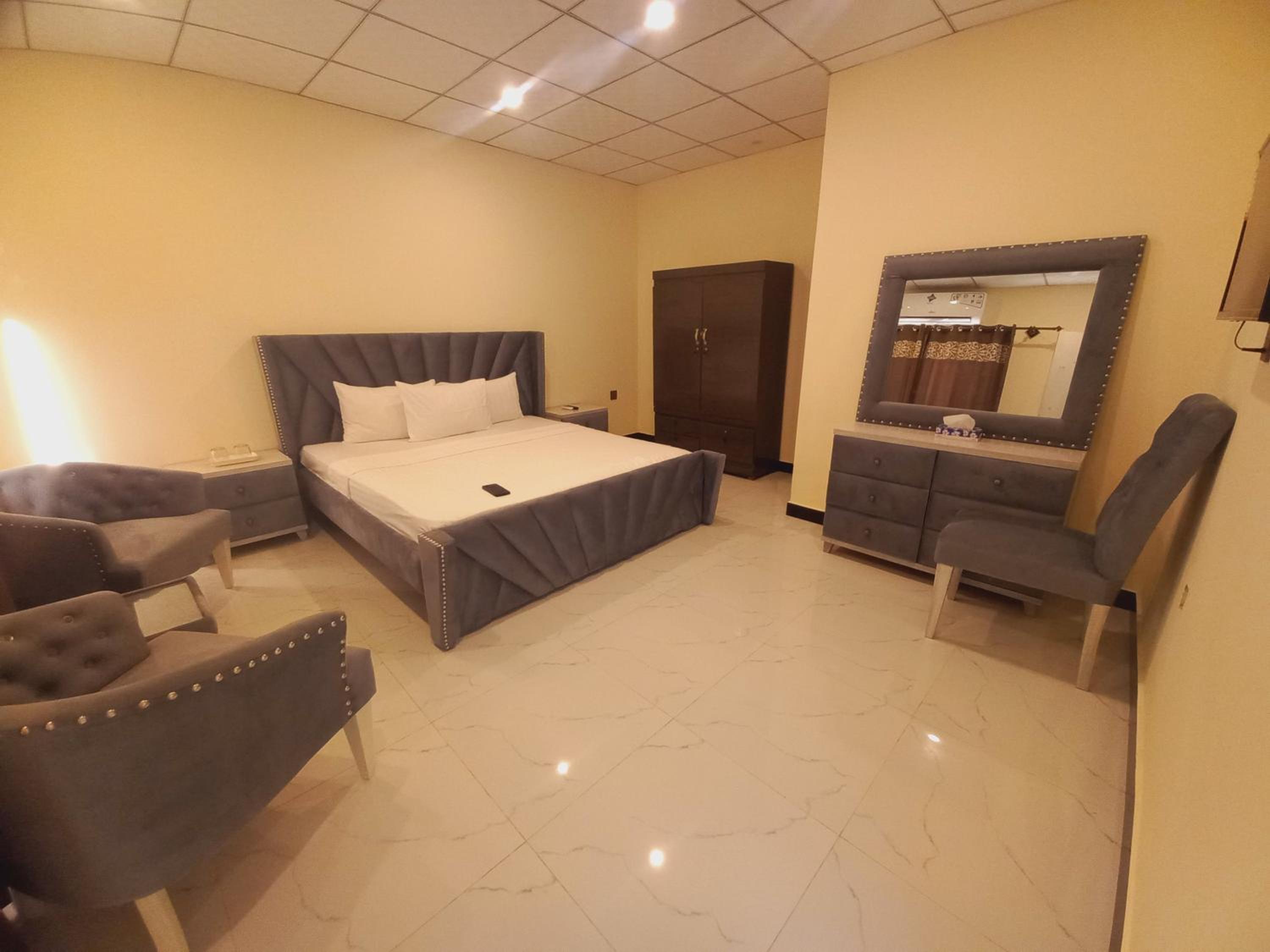 Executive Suite photo 1