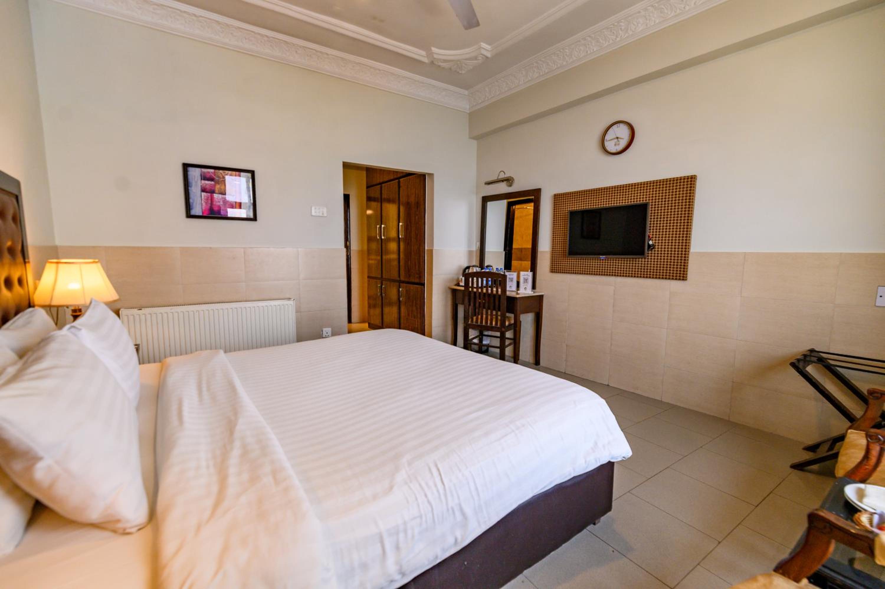 Executive Suite photo 3