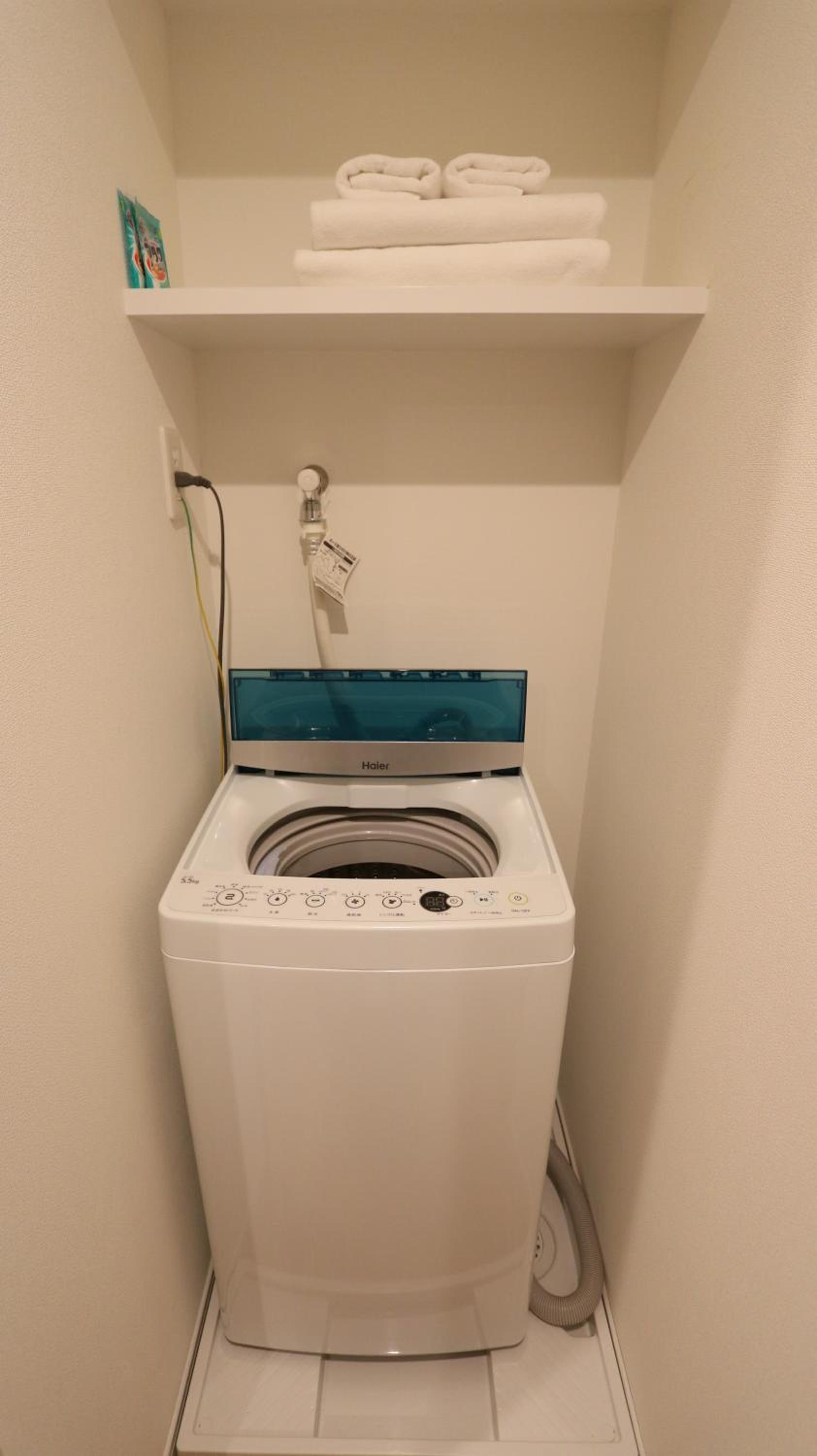 Deluxe Room with Kitchen (2 Double Beds and 1 Sofa Bed) - Non-Smoking - Photo 8