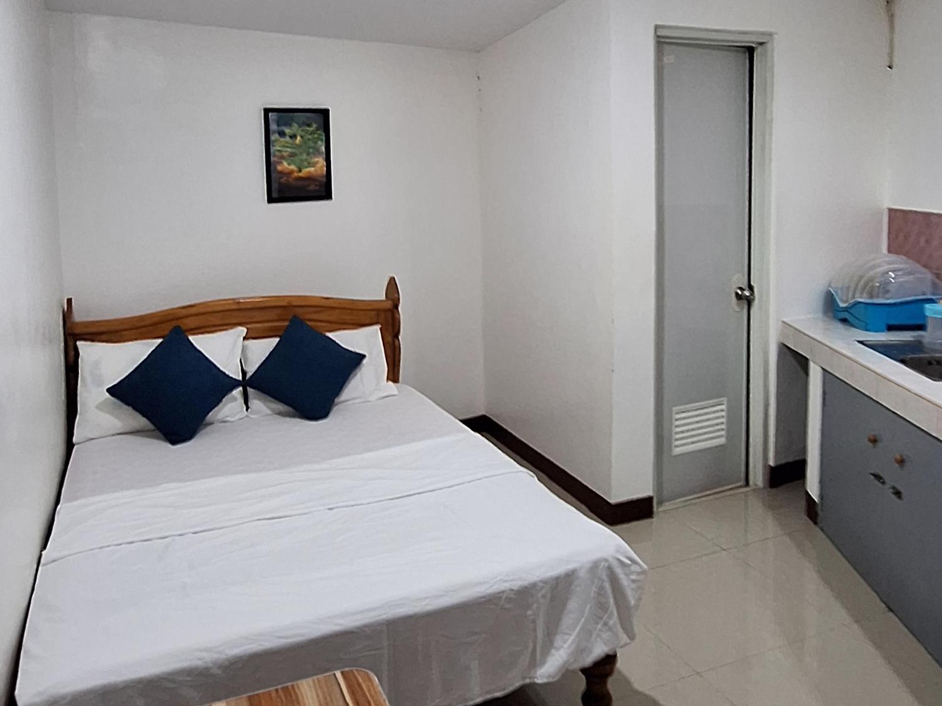 Double Room with Private Bathroom photo 3