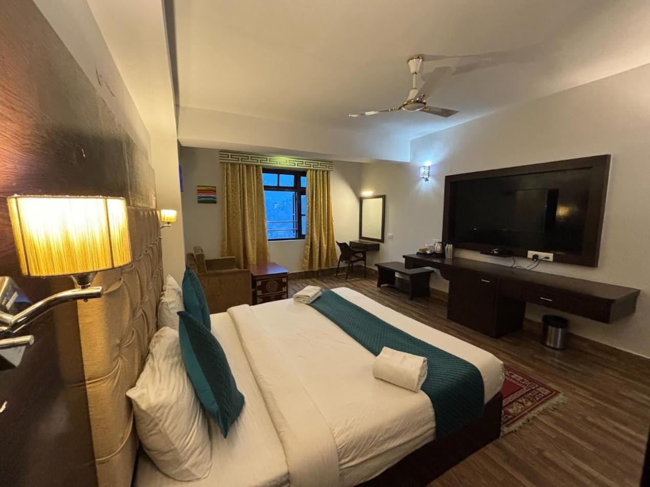 Queen Room