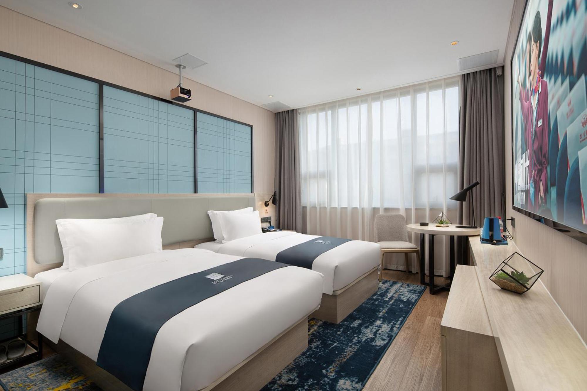 Deluxe Twin Room photo 3