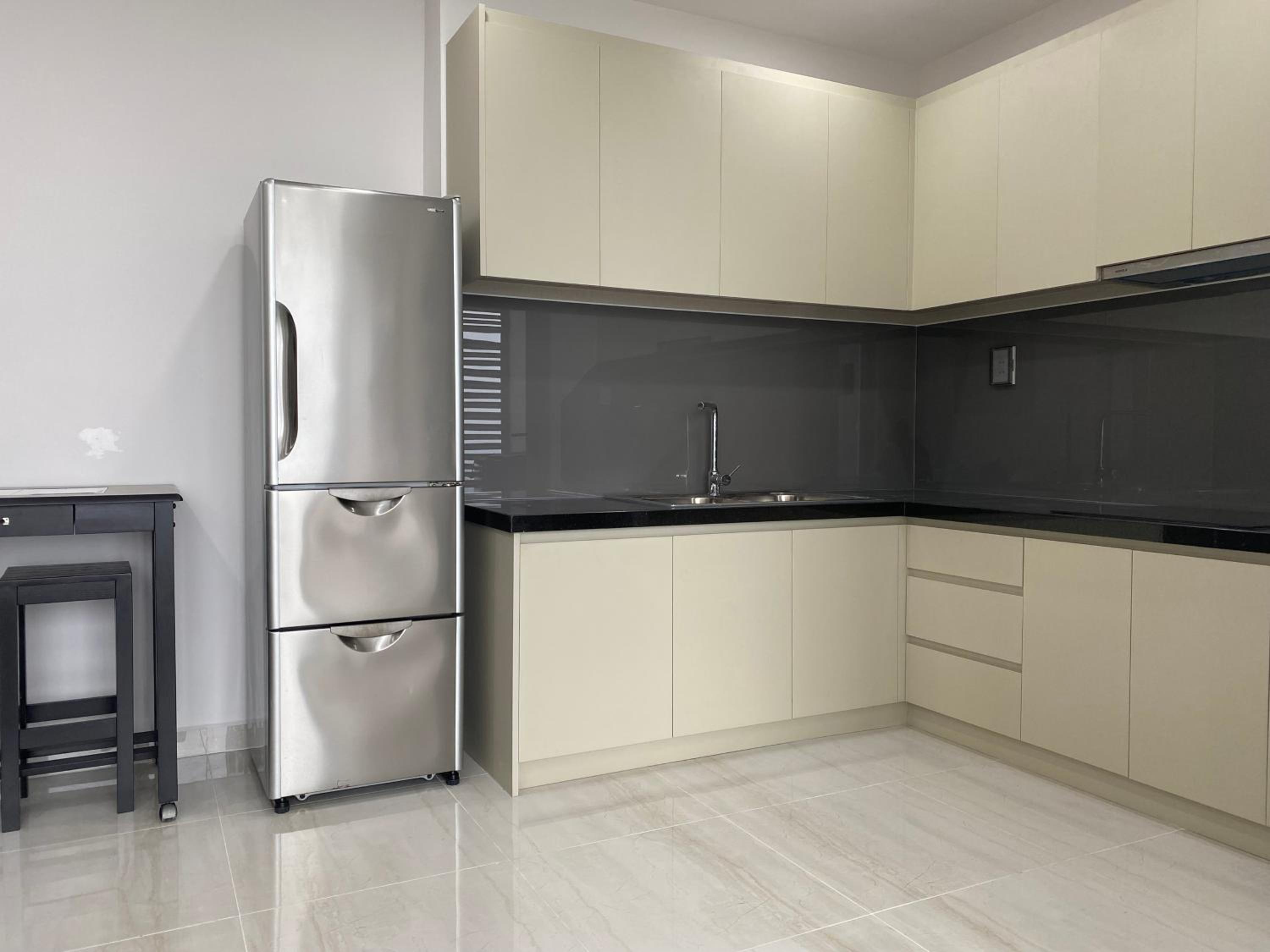 One-Bedroom Apartment - Photo 11