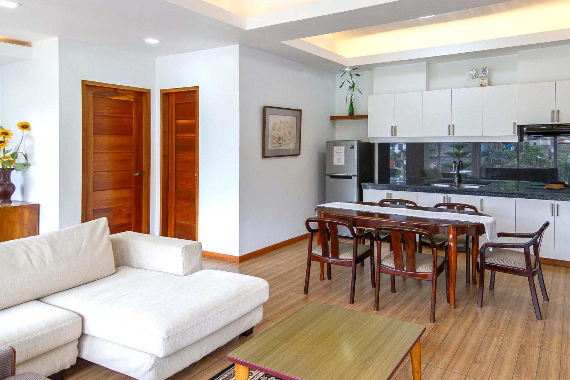 Two-Bedroom Apartment - Photo 4