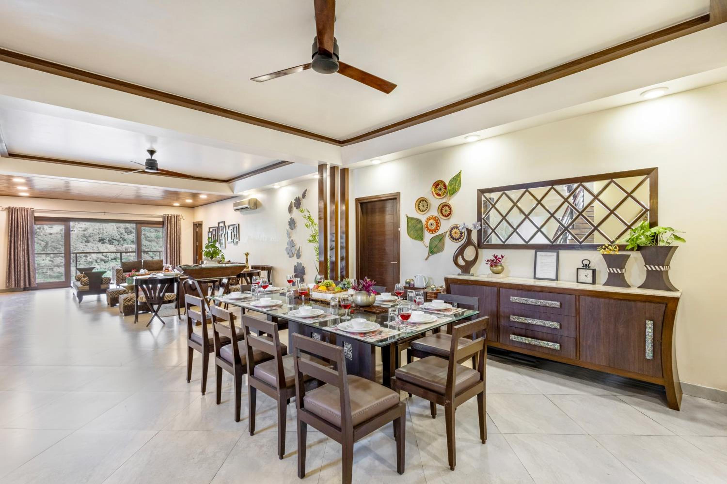 Villa photo 2