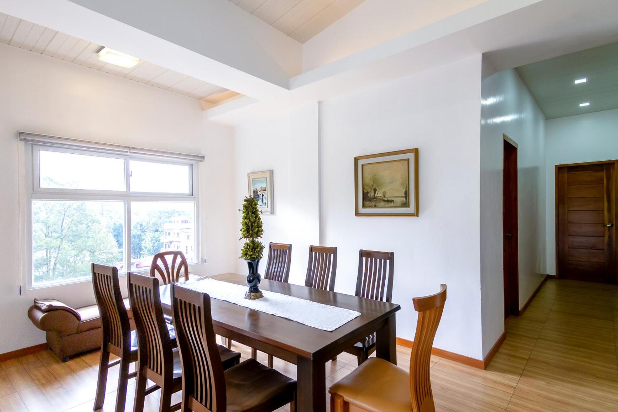 Three-Bedroom Apartment - Photo 6