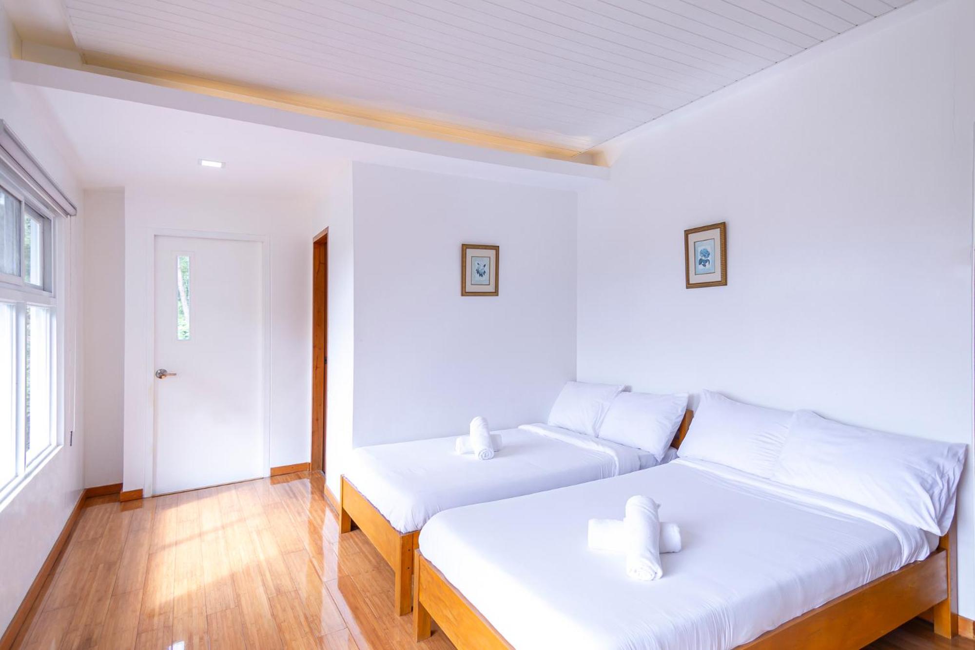 Three-Bedroom Apartment - Photo 7