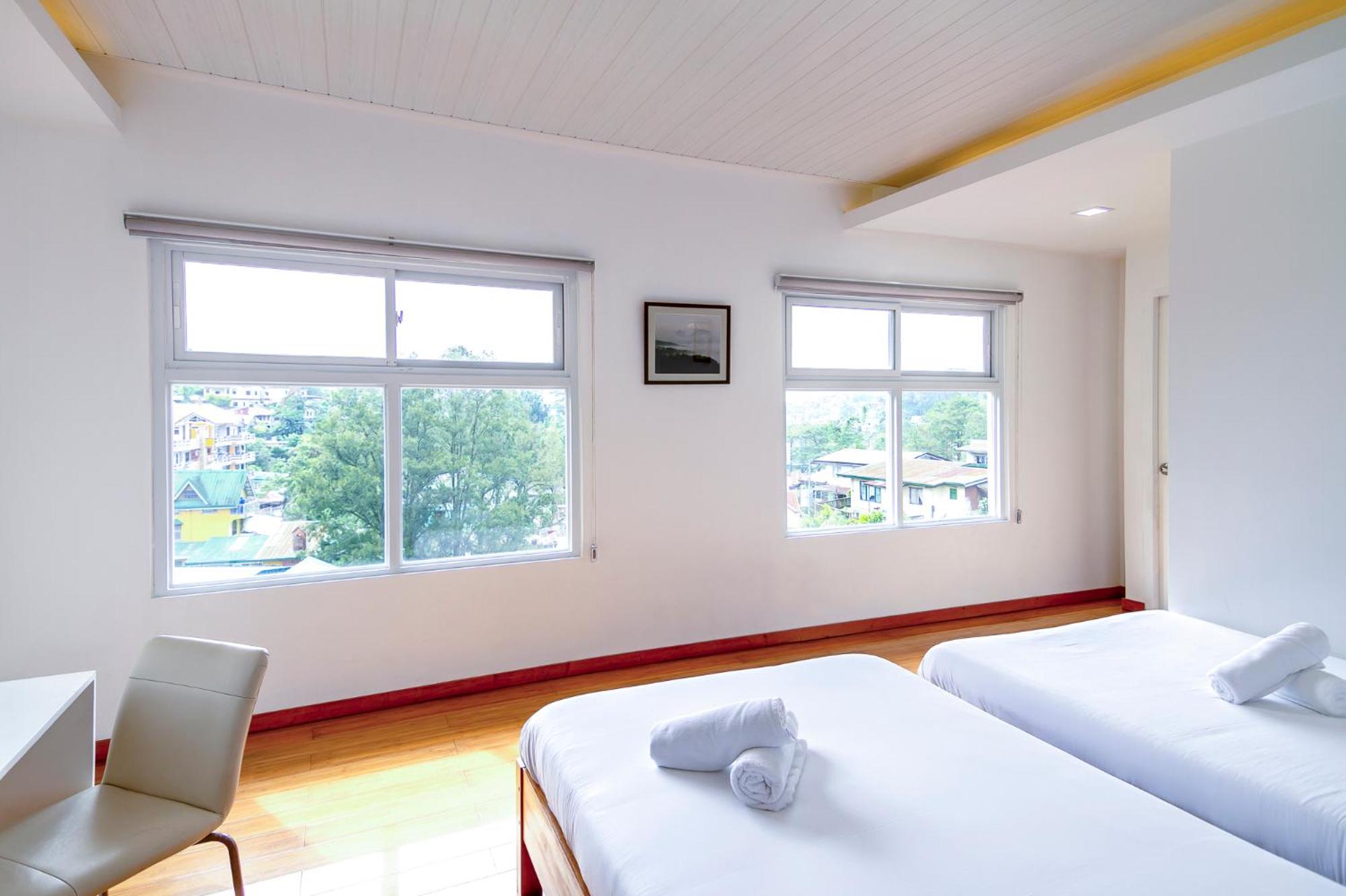 Three-Bedroom Apartment - Photo 9