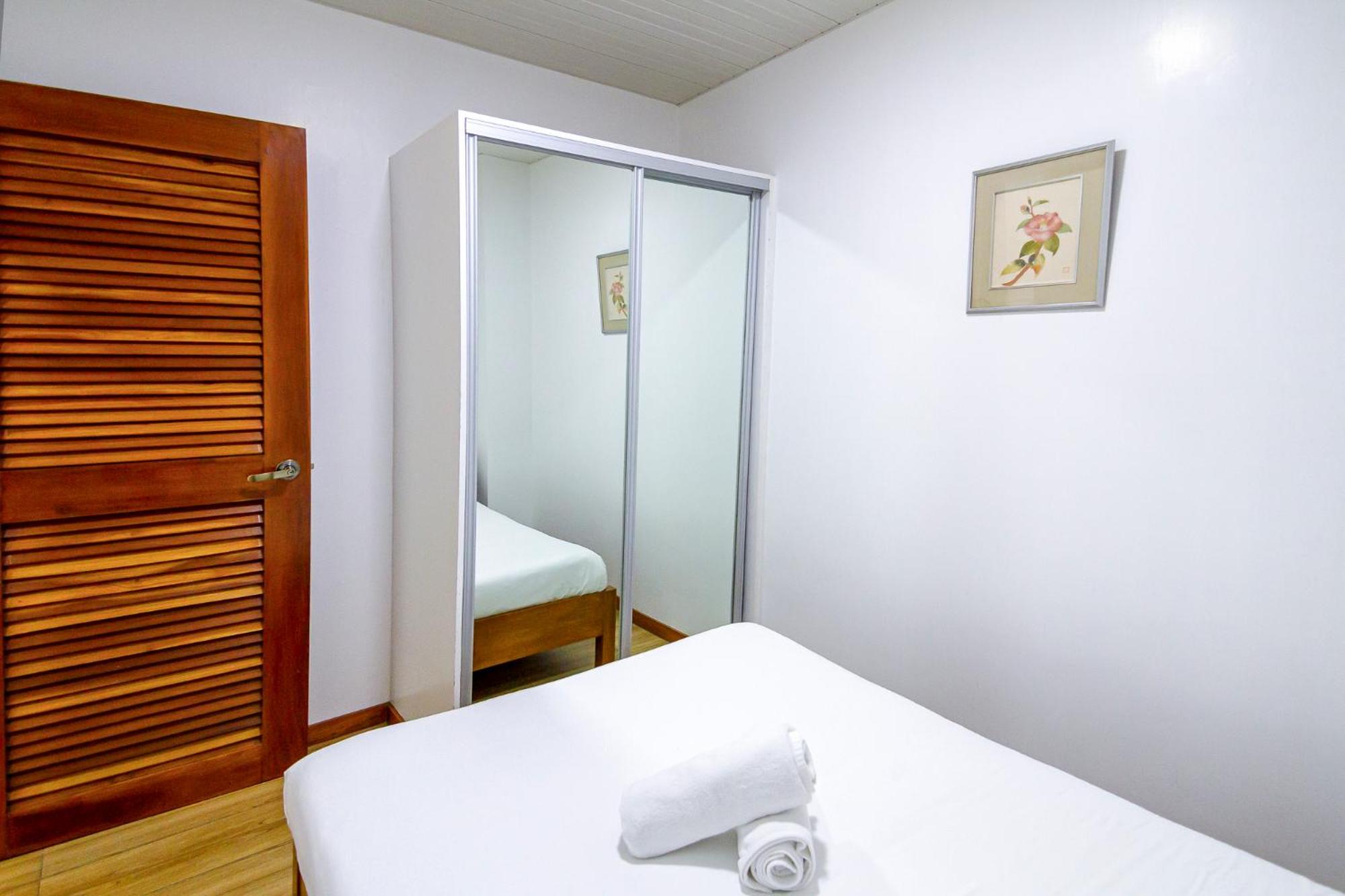 Three-Bedroom Apartment - Photo 11