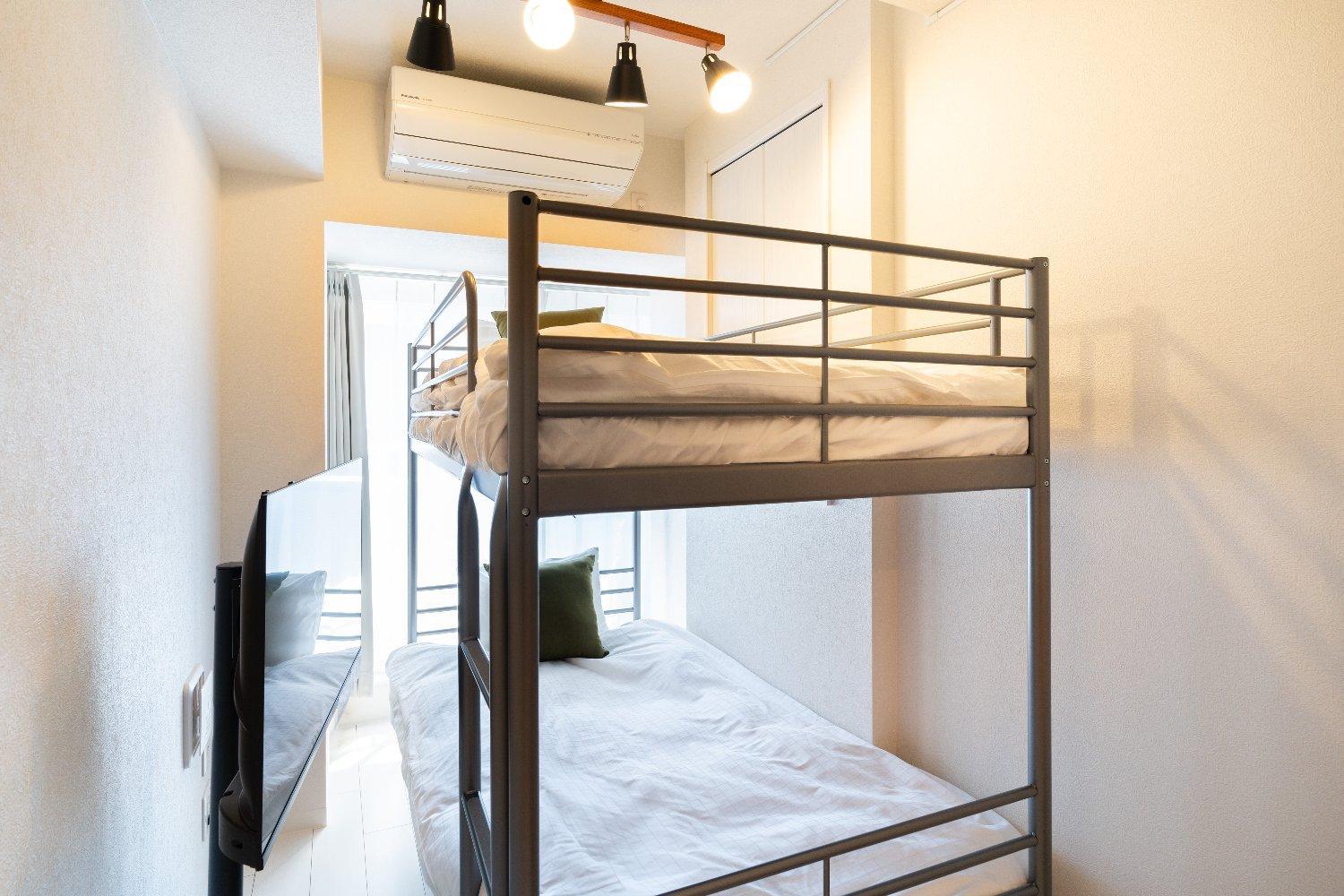 One-Bedroom Apartment photo 1