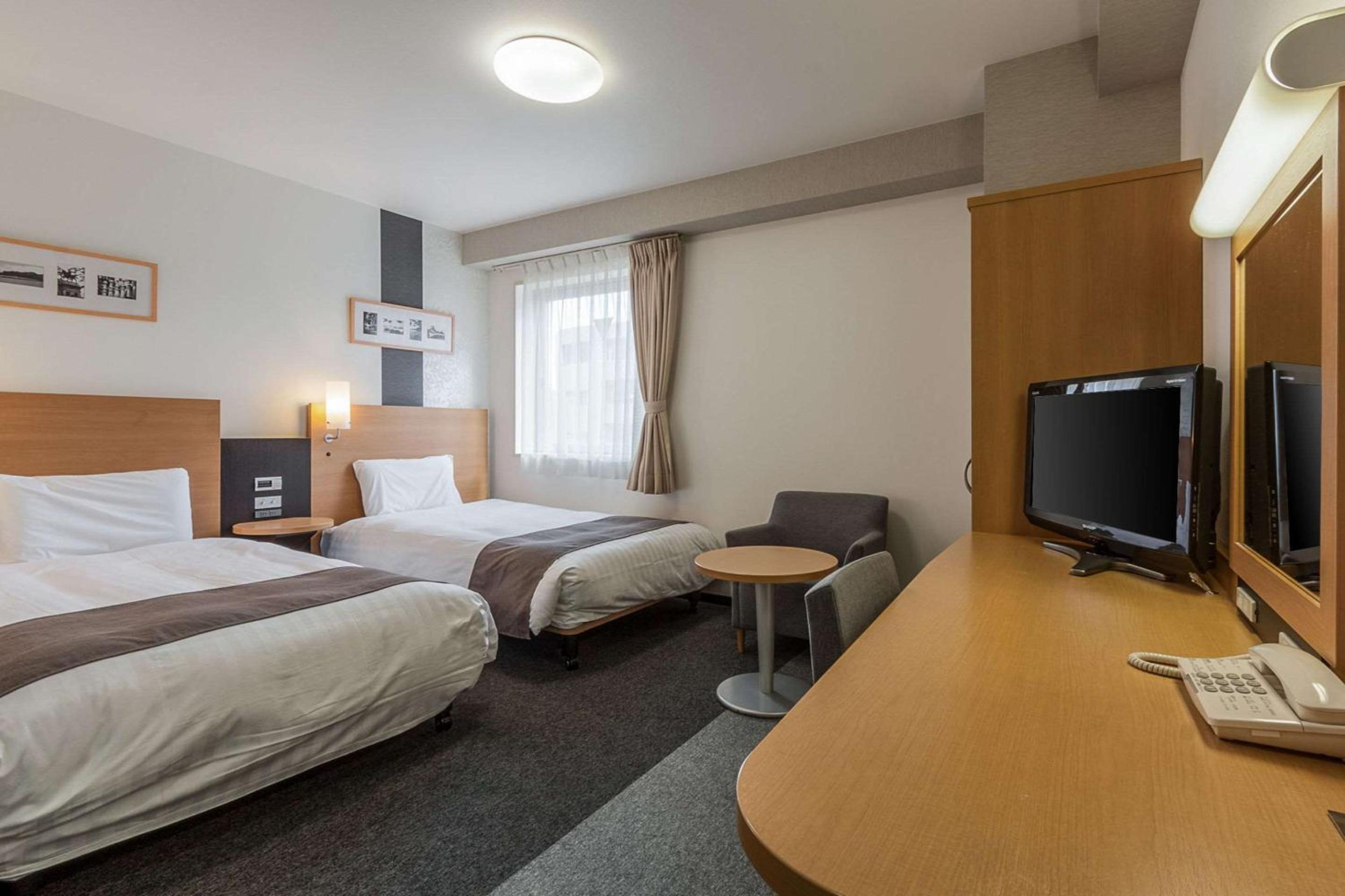 Standard Twin Room - Non-Smoking - Photo 1