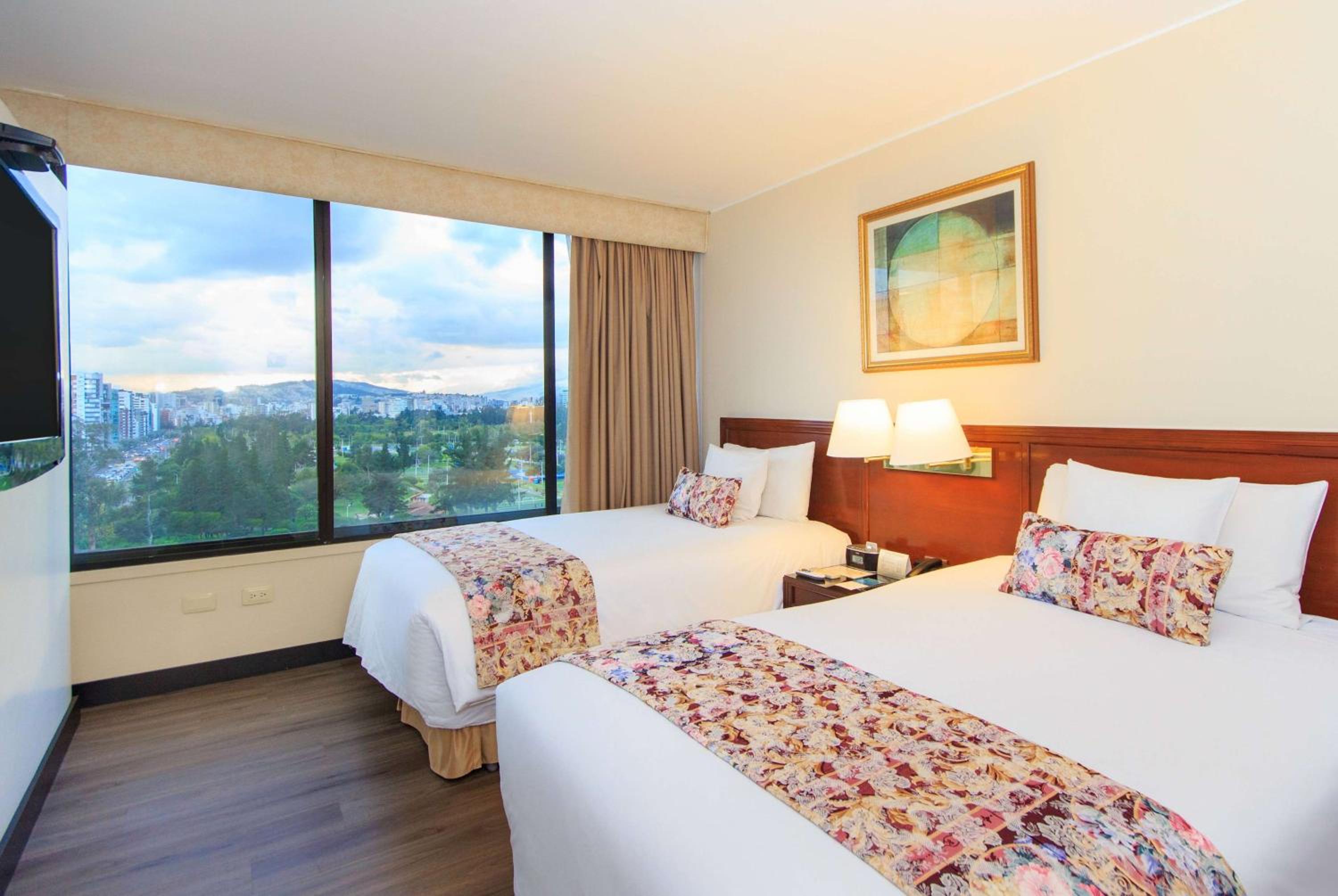 Double Room with Two Double Beds - Non-Smoking - Photo 1