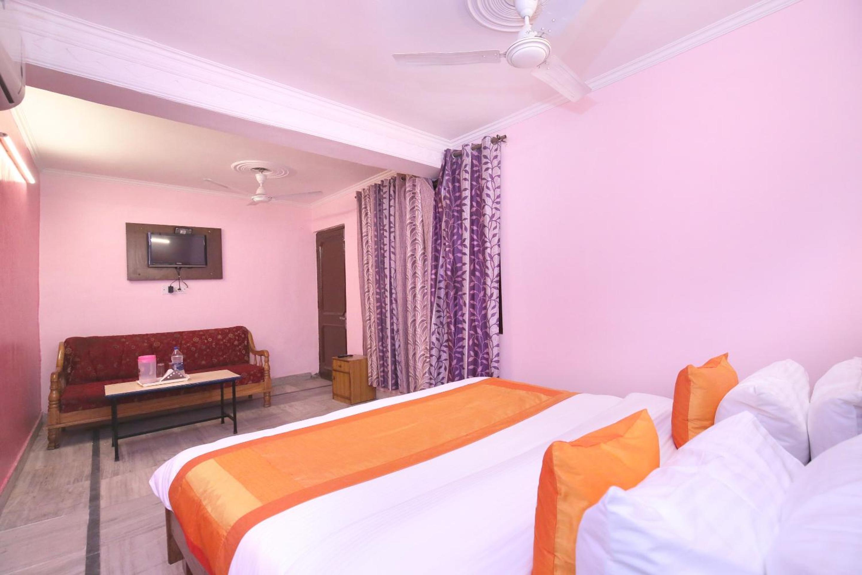 Standard Double Room - Photo 4