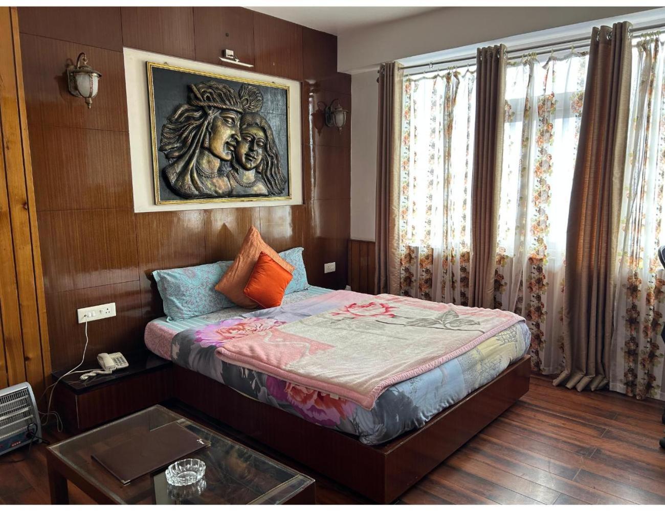 Deluxe Room - Photo 5