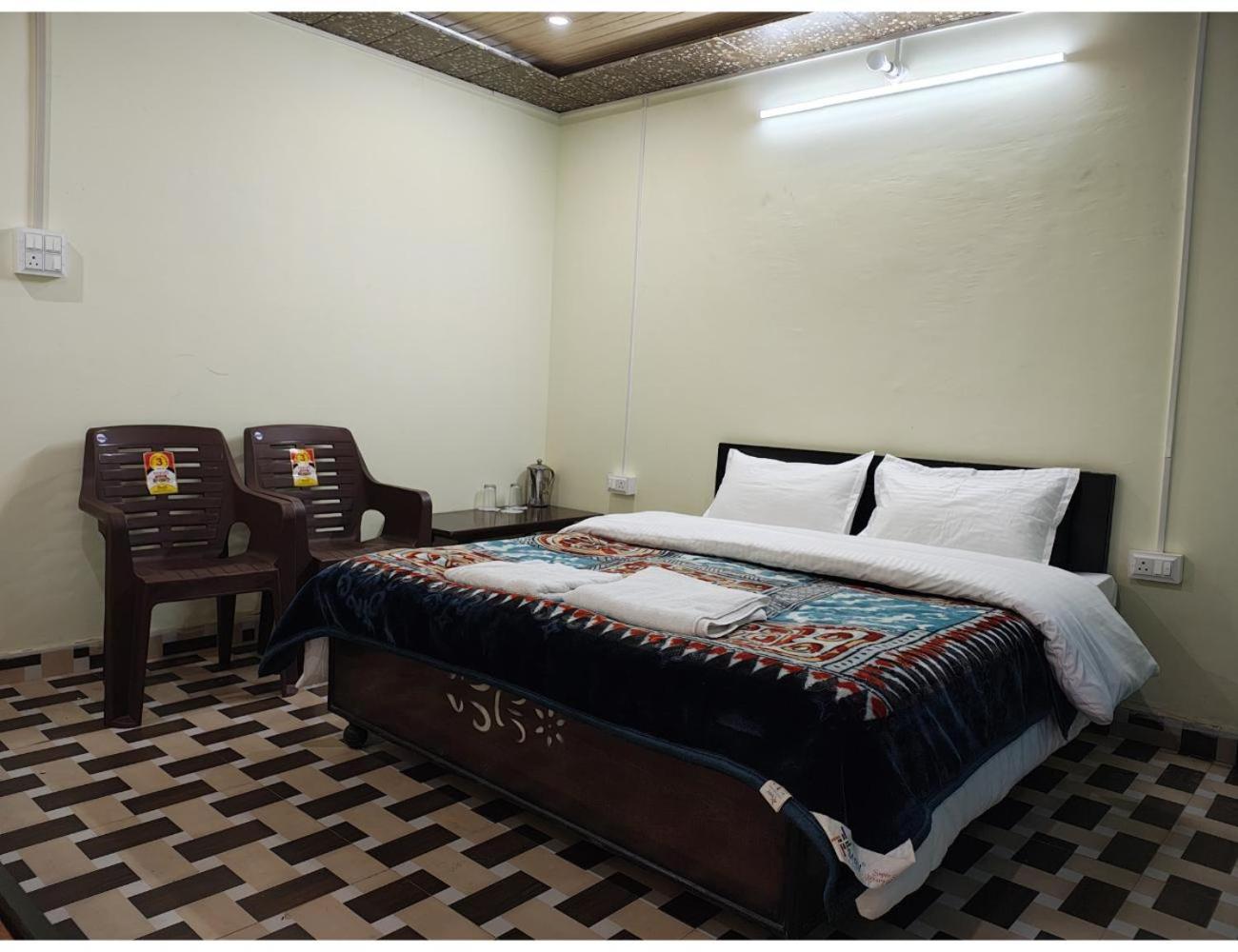 Deluxe Room - Photo 4