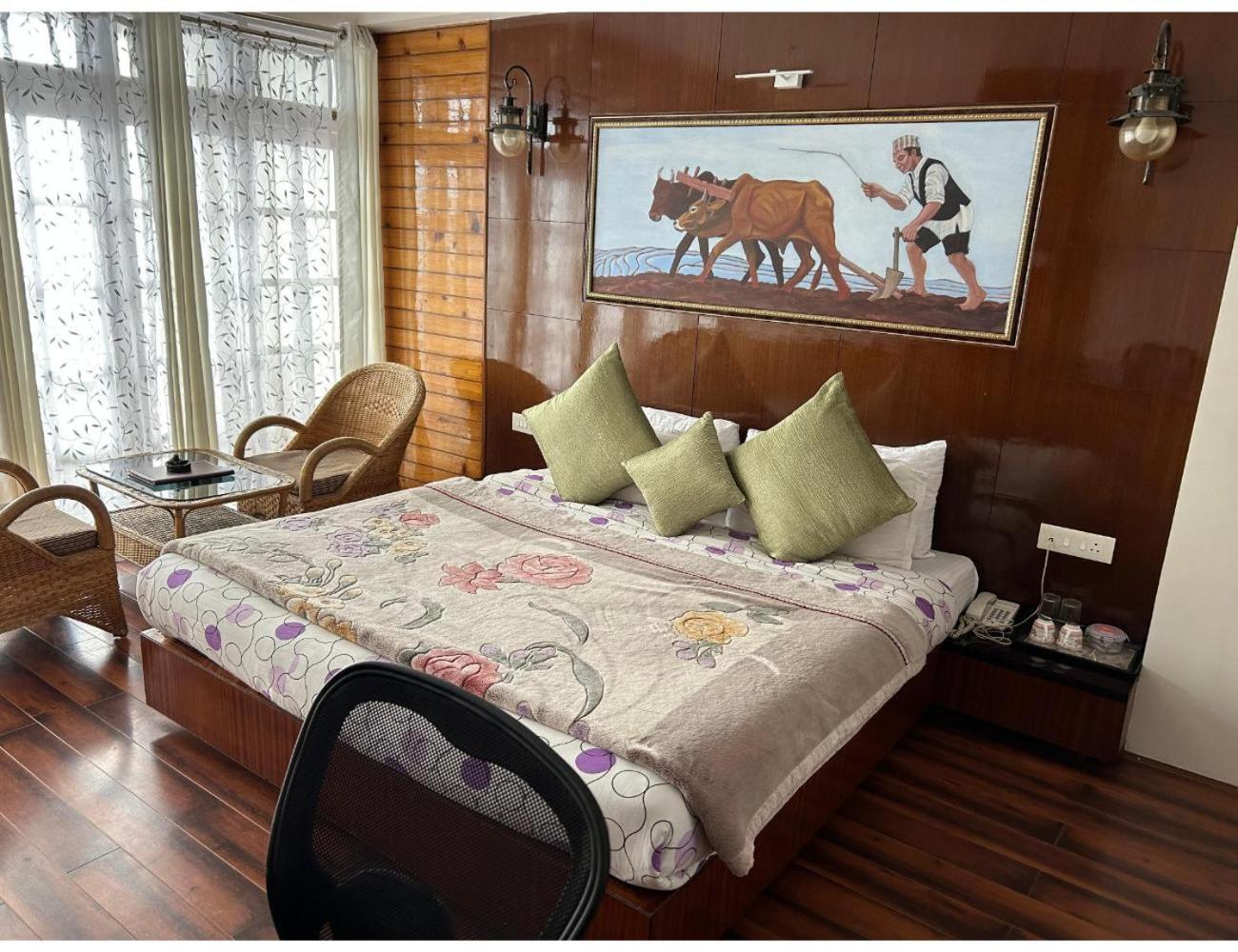 Deluxe Room - Photo 23
