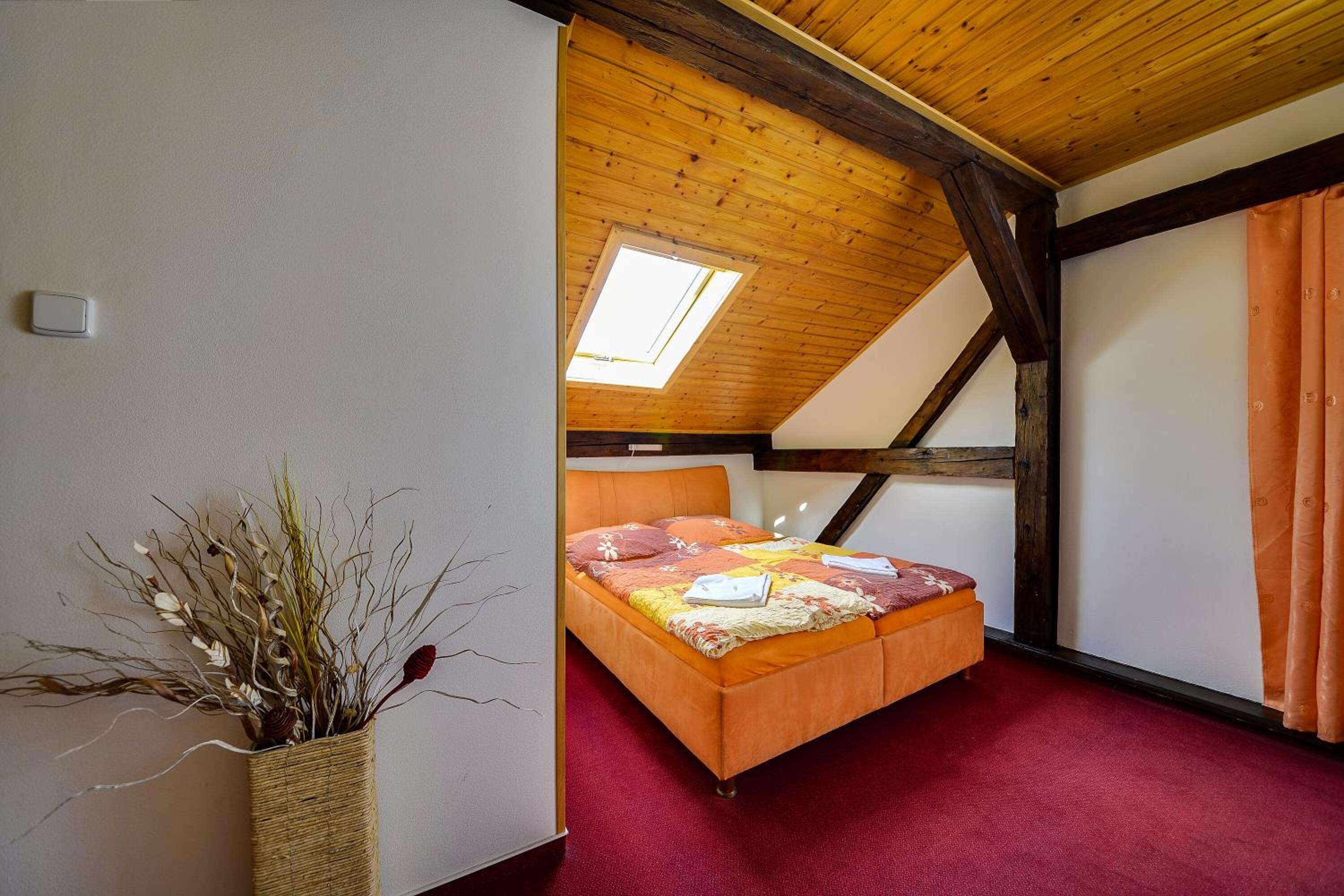 Standard Double Room - Attic photo 3