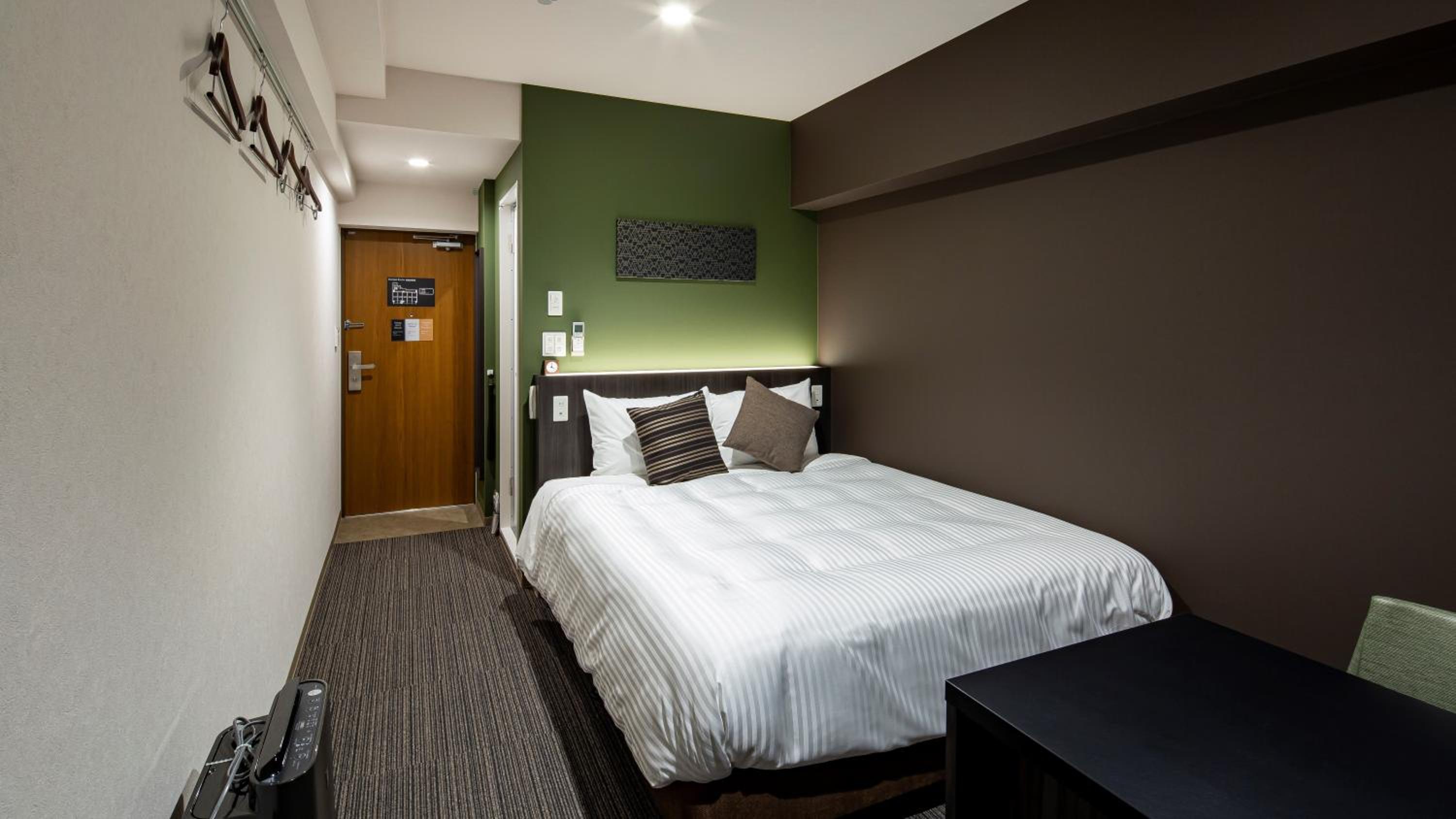 Business Double Room - Non-Smoking - Photo 13