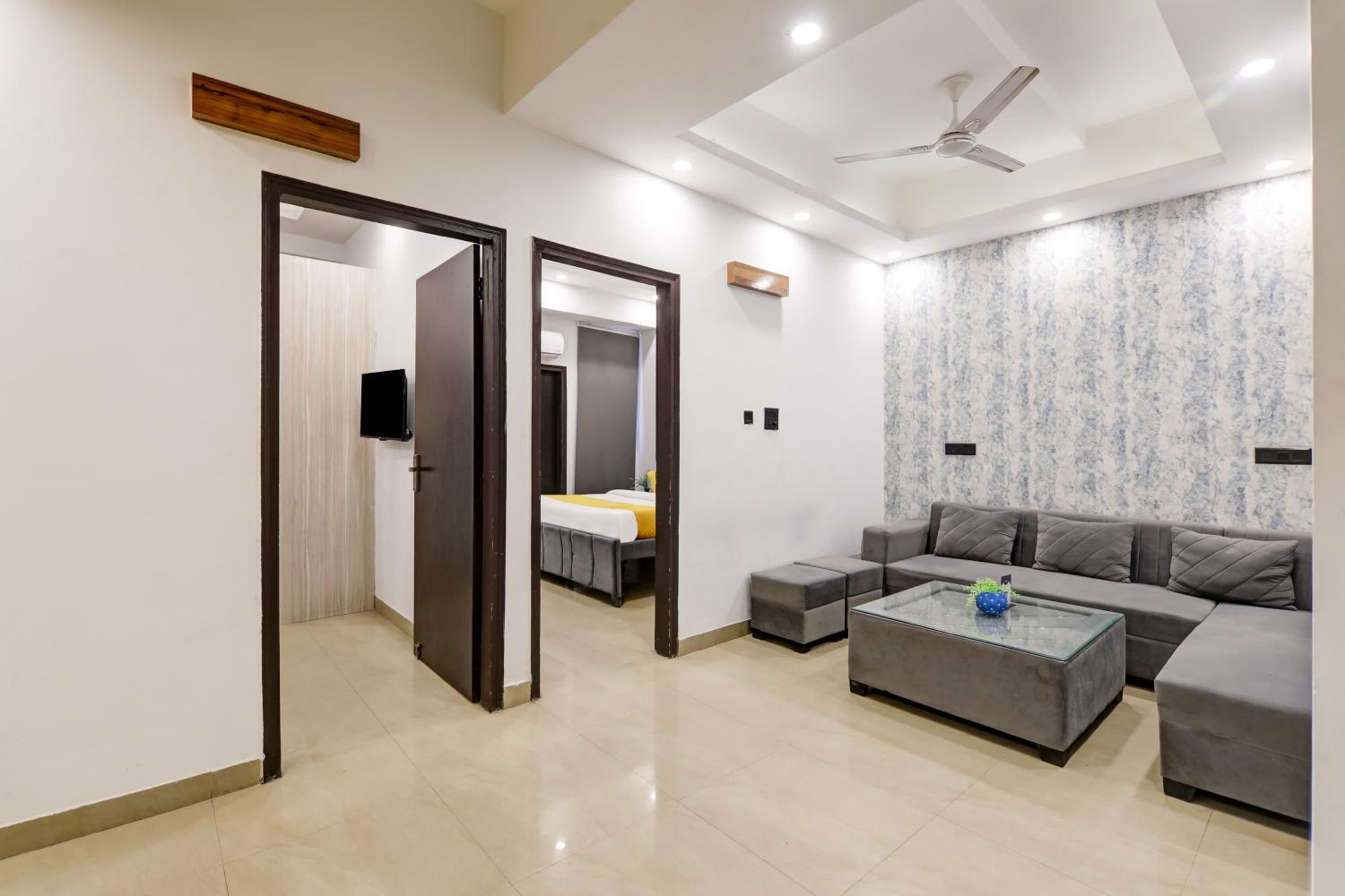 Deluxe Room - Photo 8