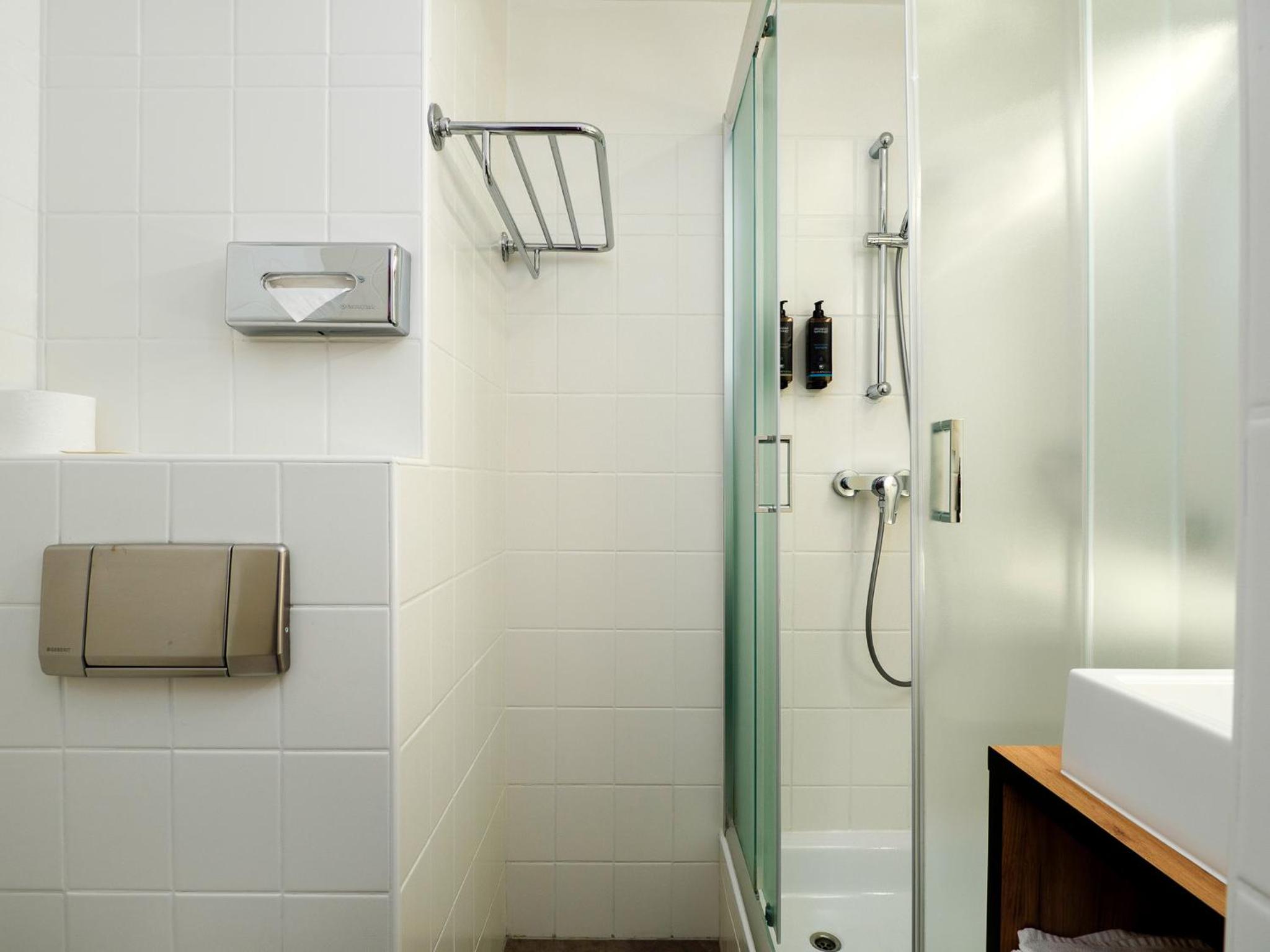 Single Room - Photo 12