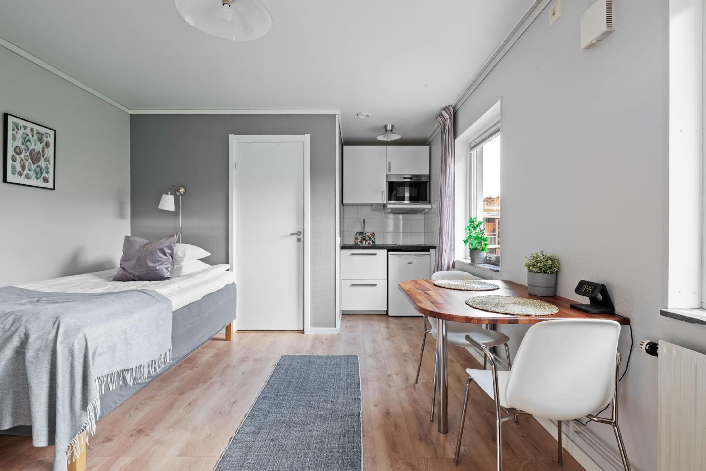 Studio (1 Adult)