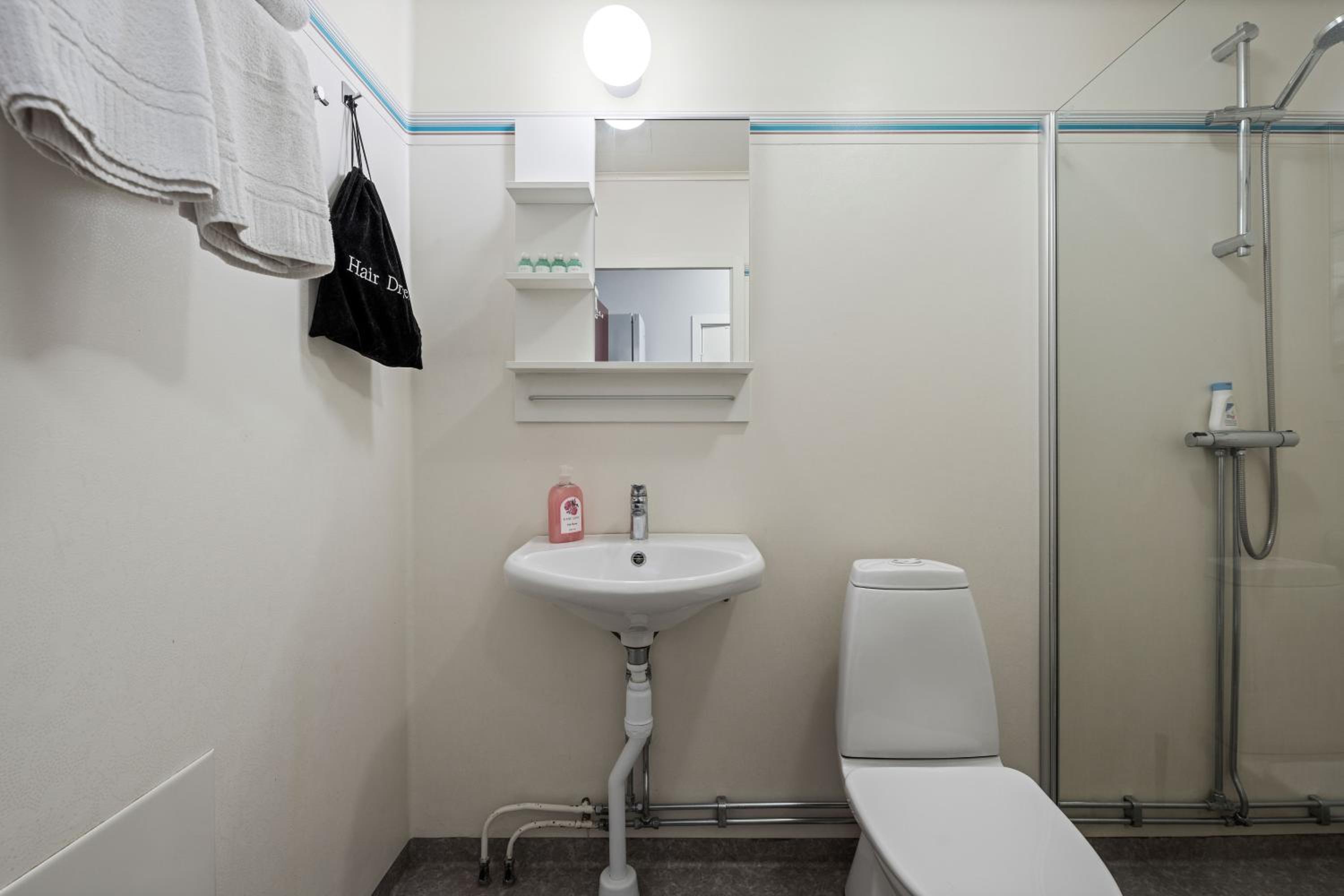 Apartment (4 Adults) photo 2
