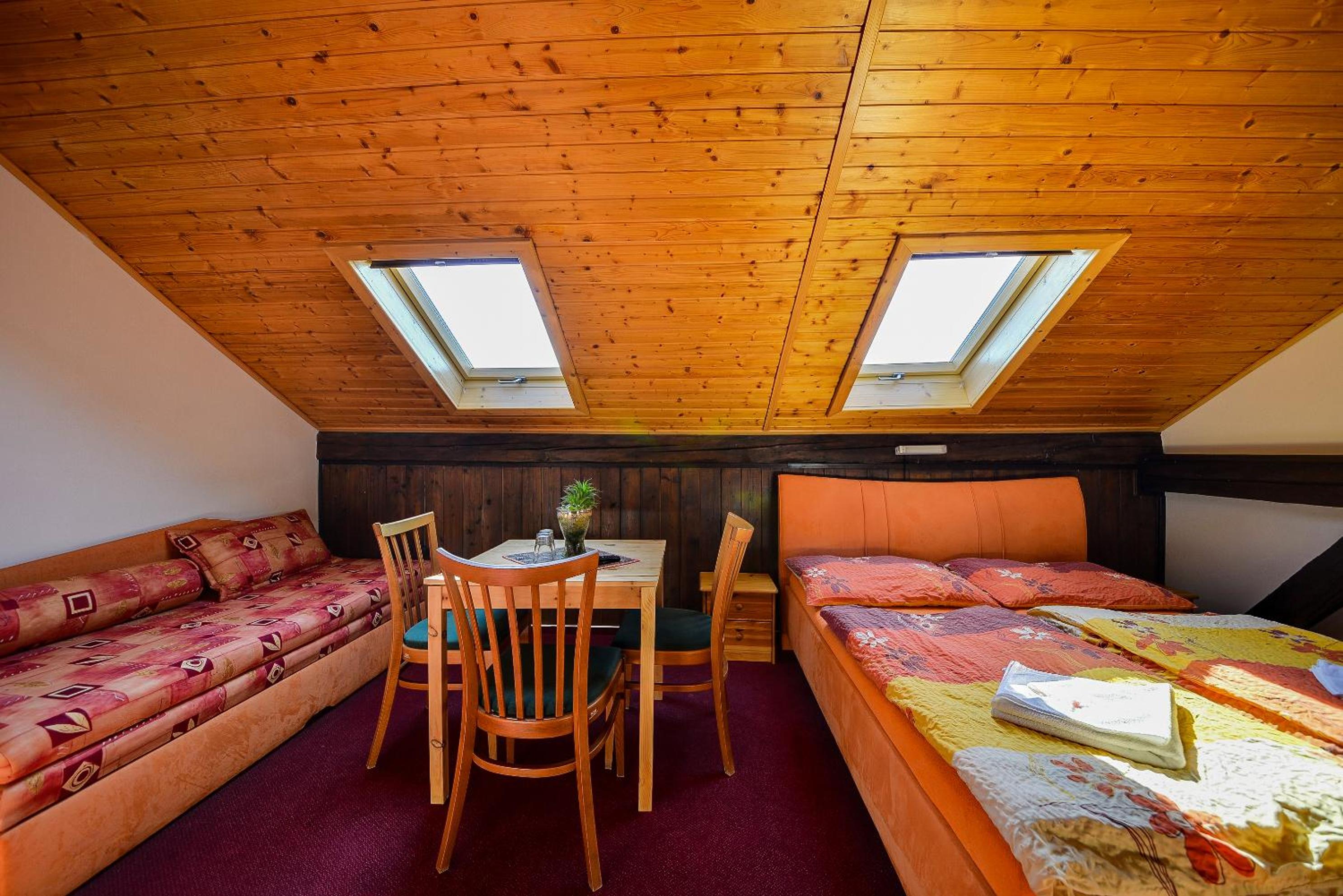 Standard Triple Room photo 3