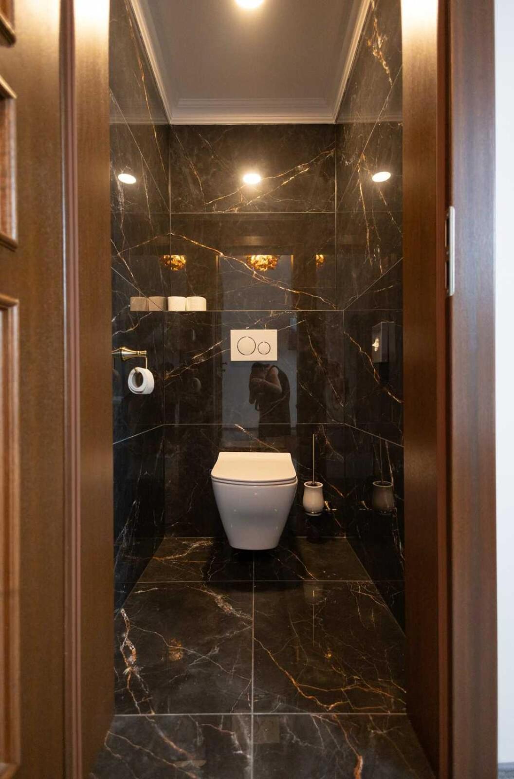 Deluxe King Room photo 2