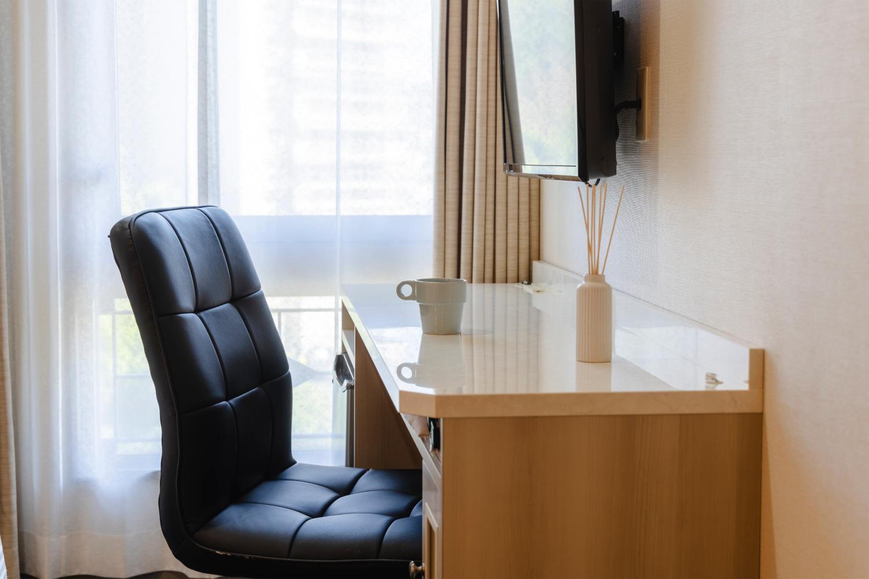 Single Room - Non-Smoking photo 3