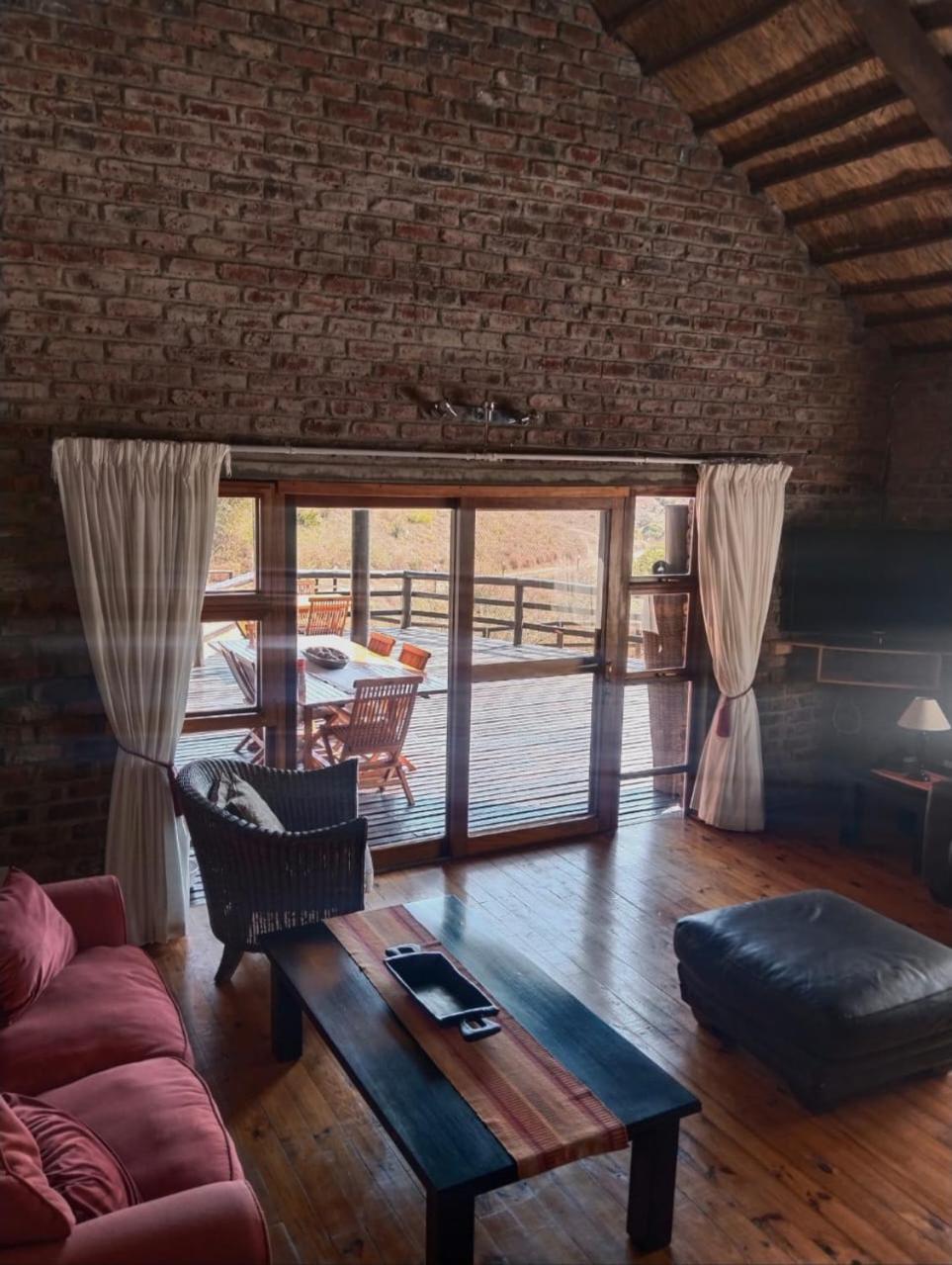 Three-Bedroom Villa photo 3