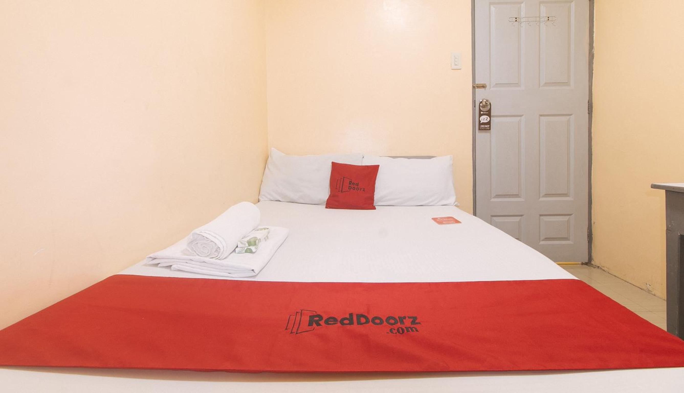 Deluxe Room - Photo 1