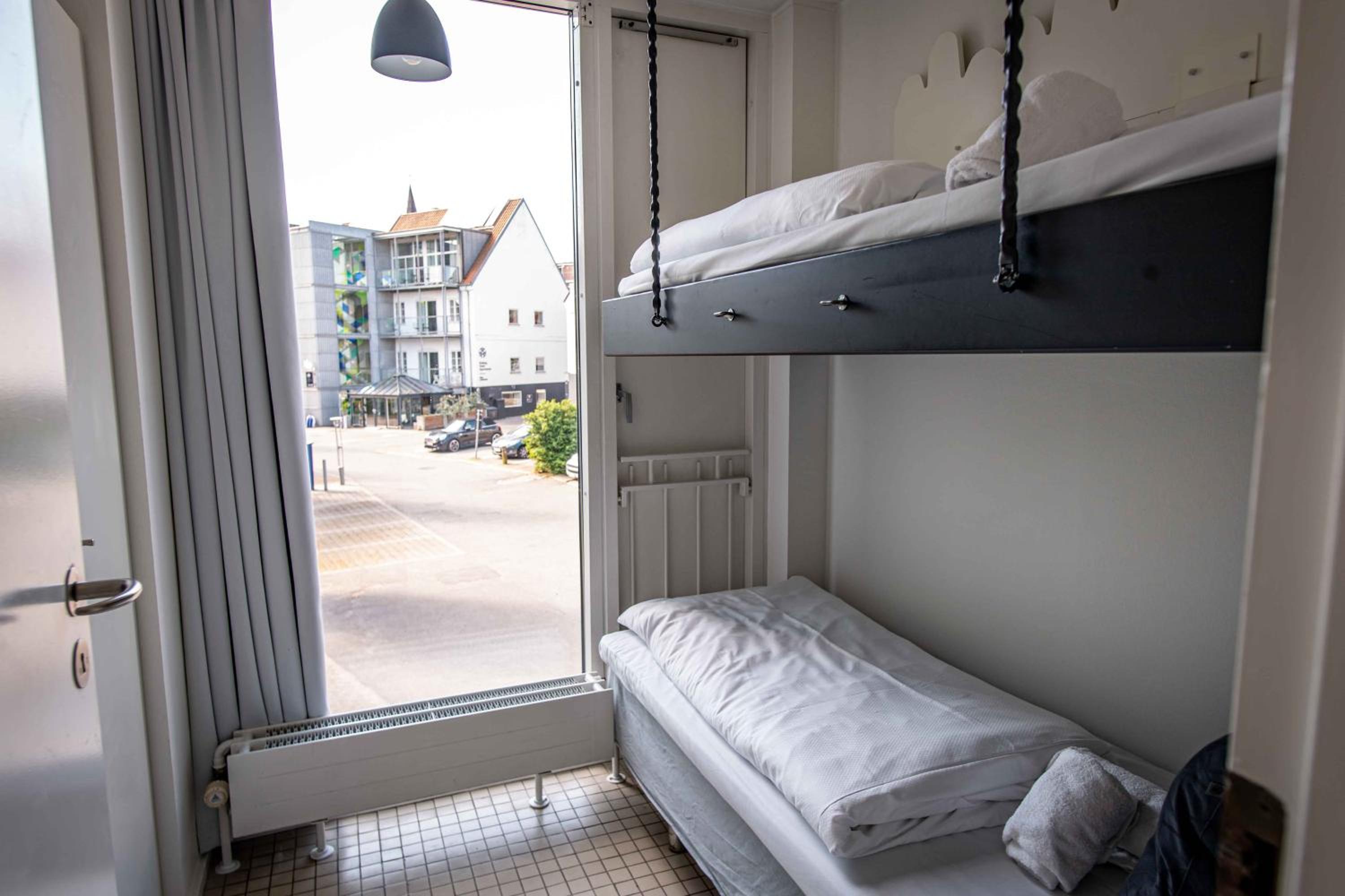 Three-Bedroom Apartment with Street View
