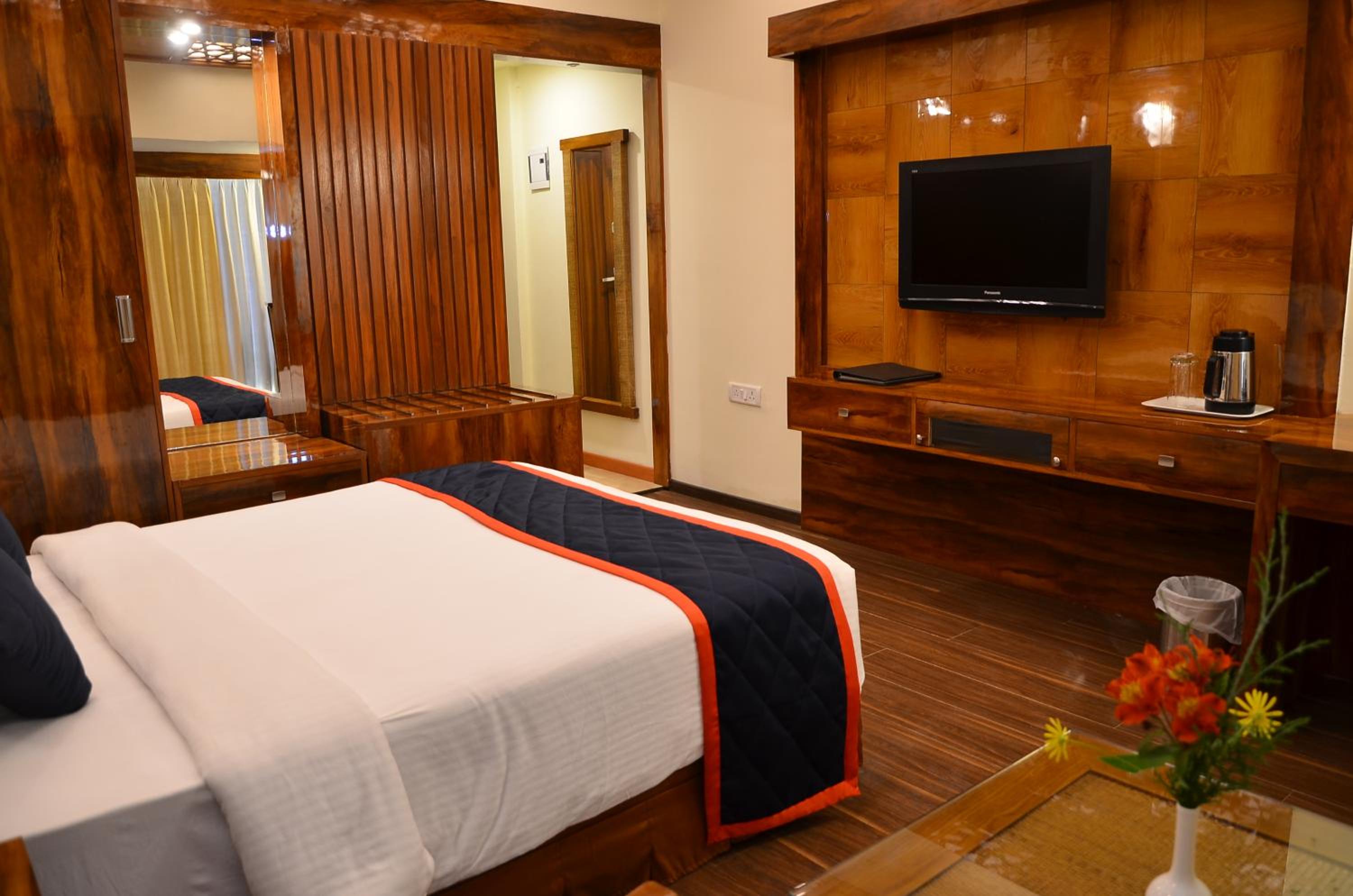 Deluxe Room - Photo 4