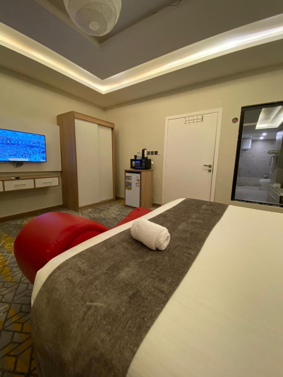 Double Room with Spa Bath photo 1