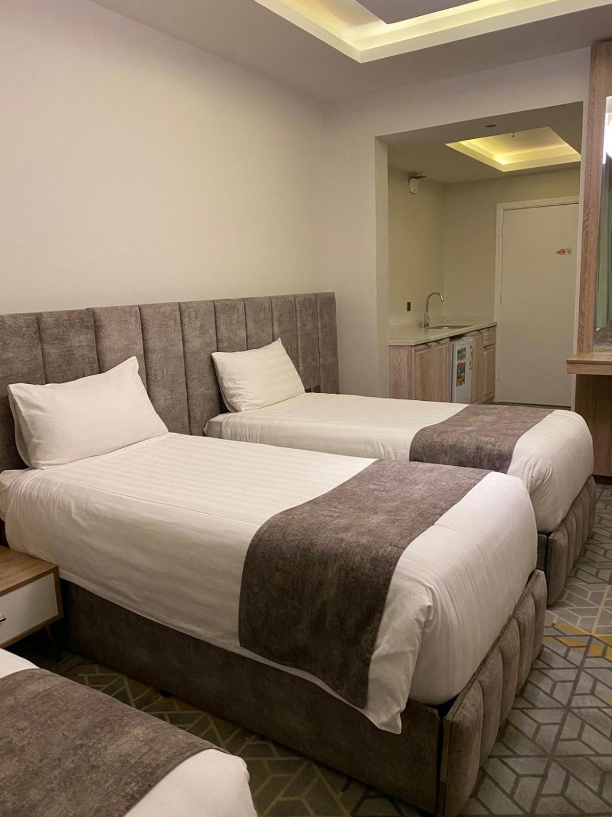 Two-Bedroom Studio Apartment photo 2