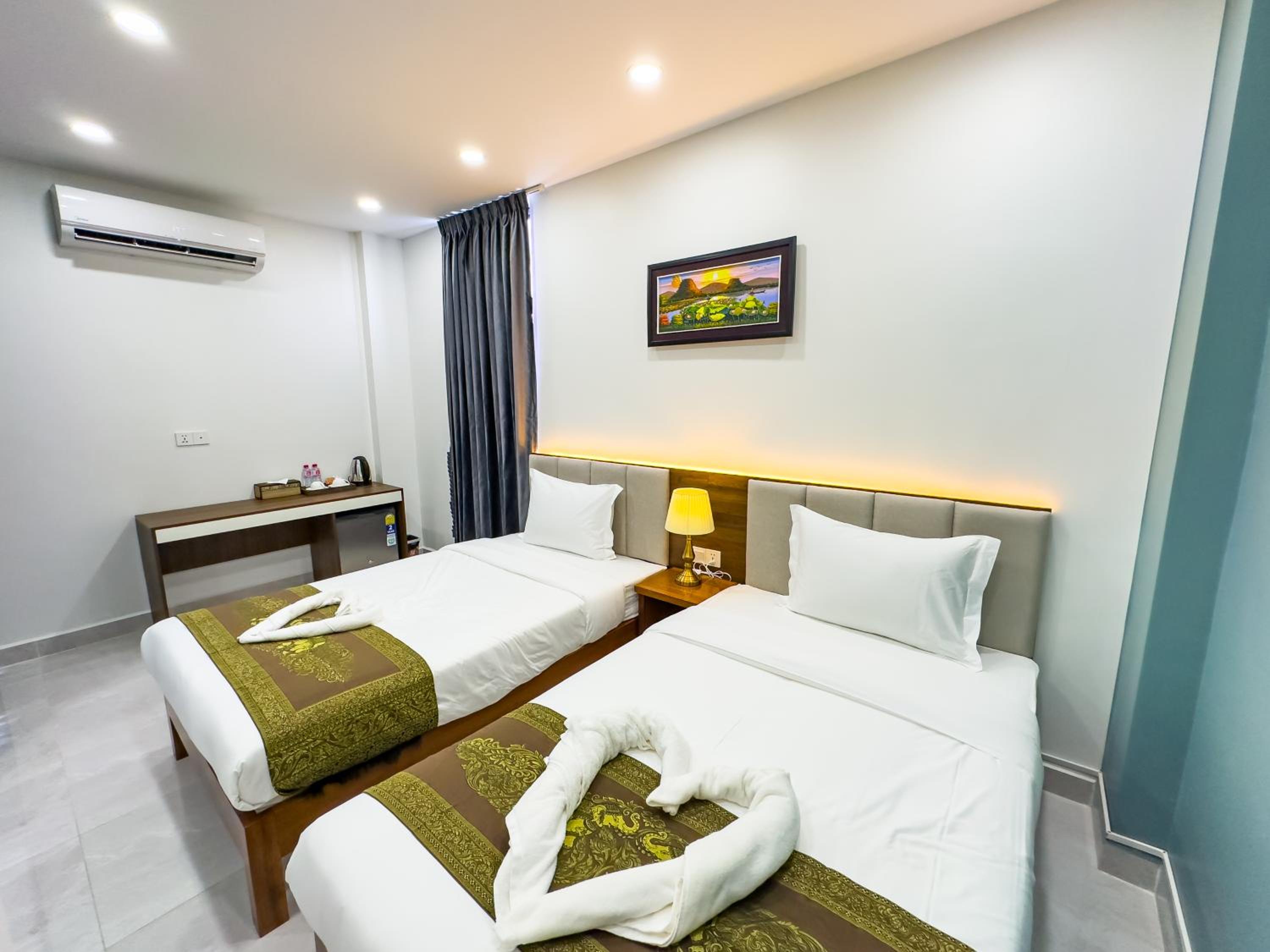 Deluxe Twin Room
