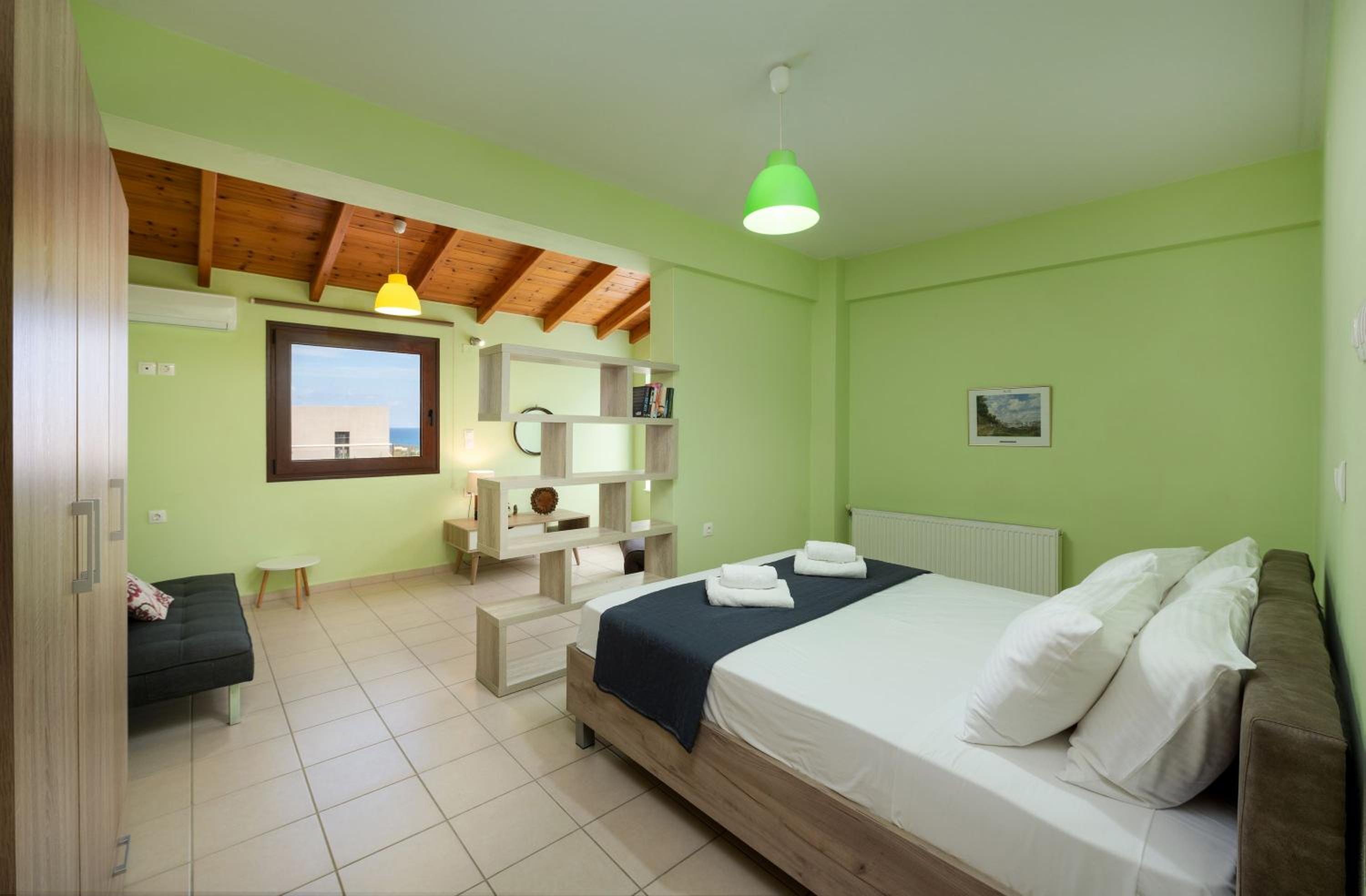 Three-Bedroom Villa photo 1