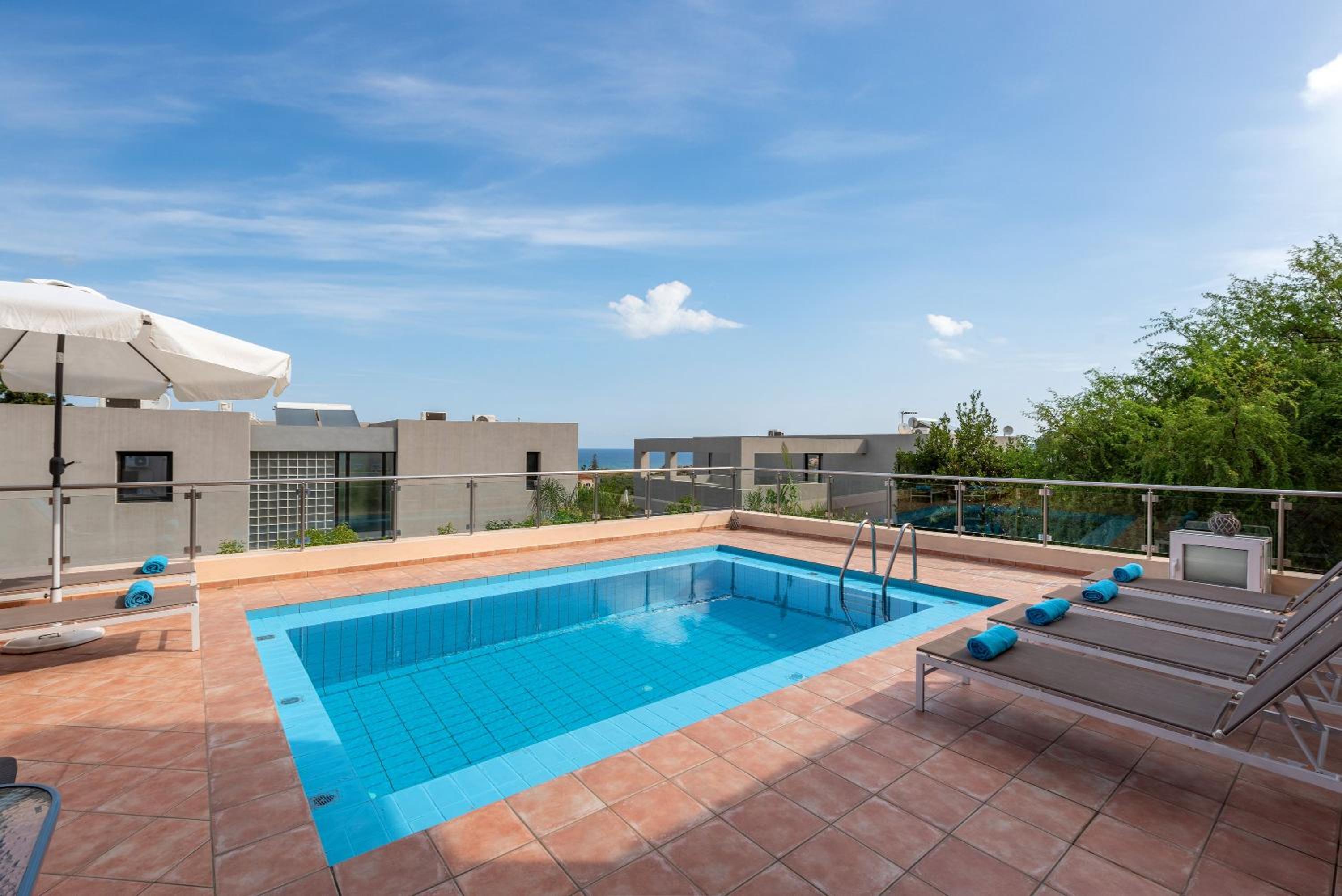 Three-Bedroom Villa photo 2