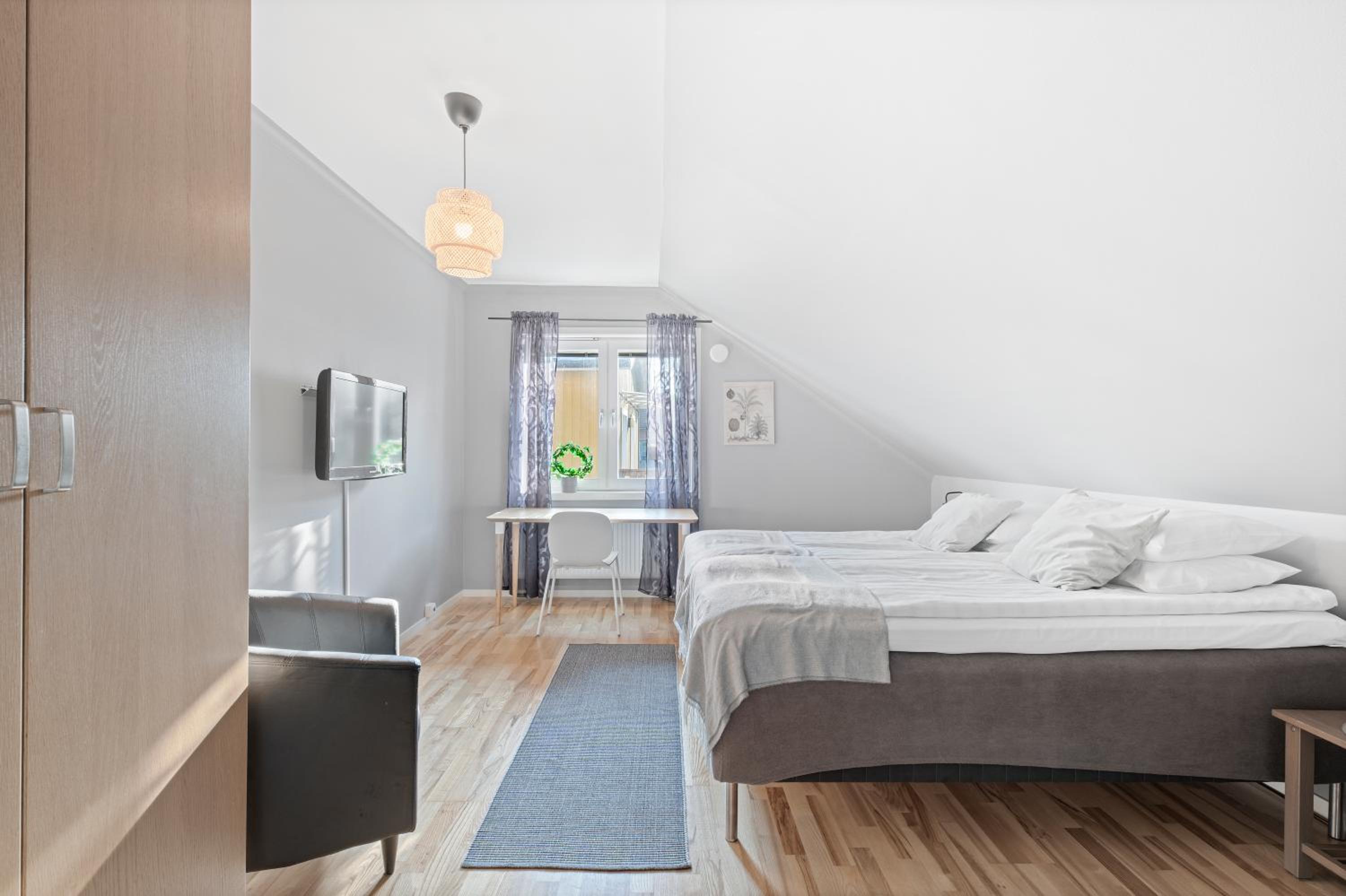 Apartment with Garden View photo 3