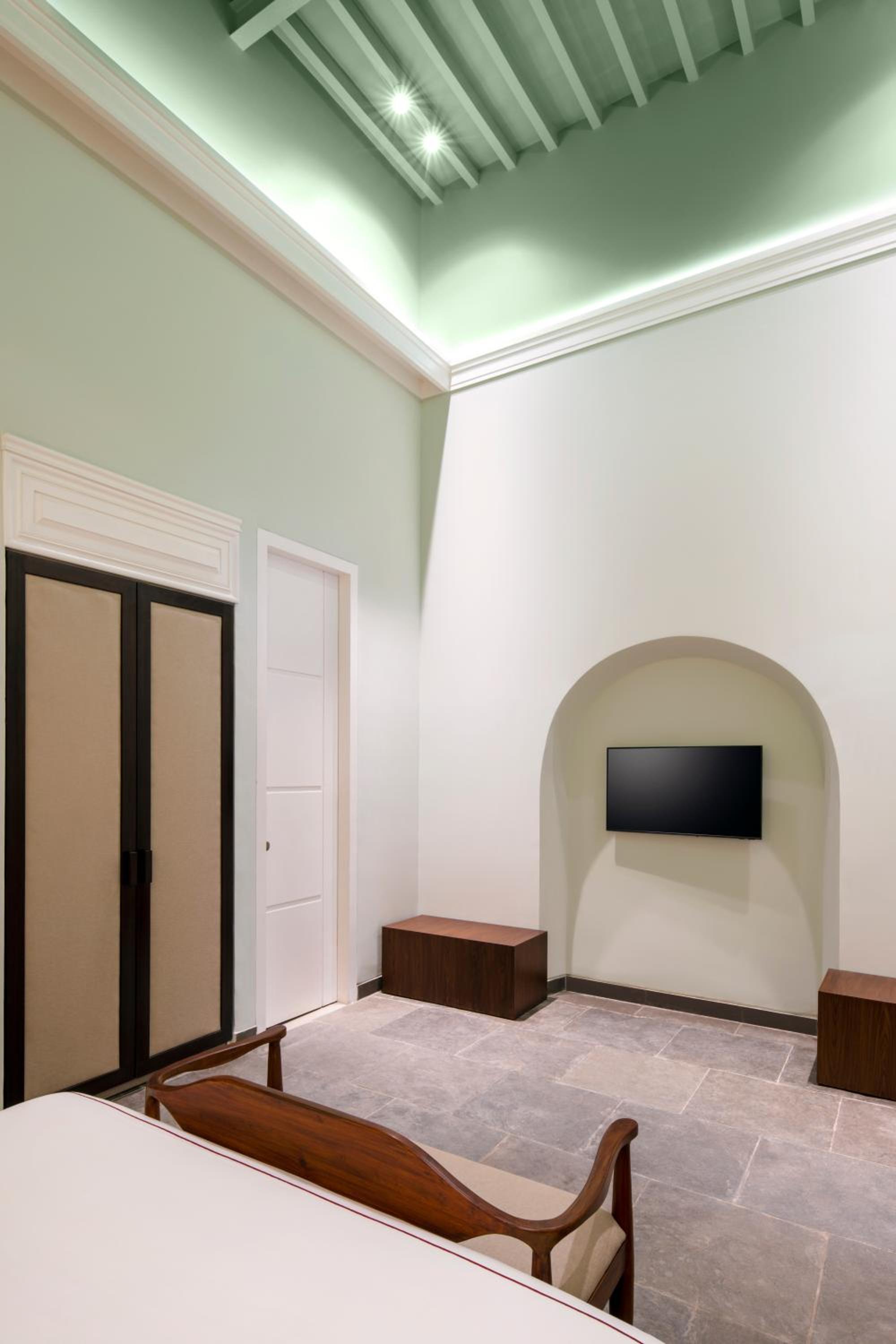 Grand Heritage Suite - Photo 3